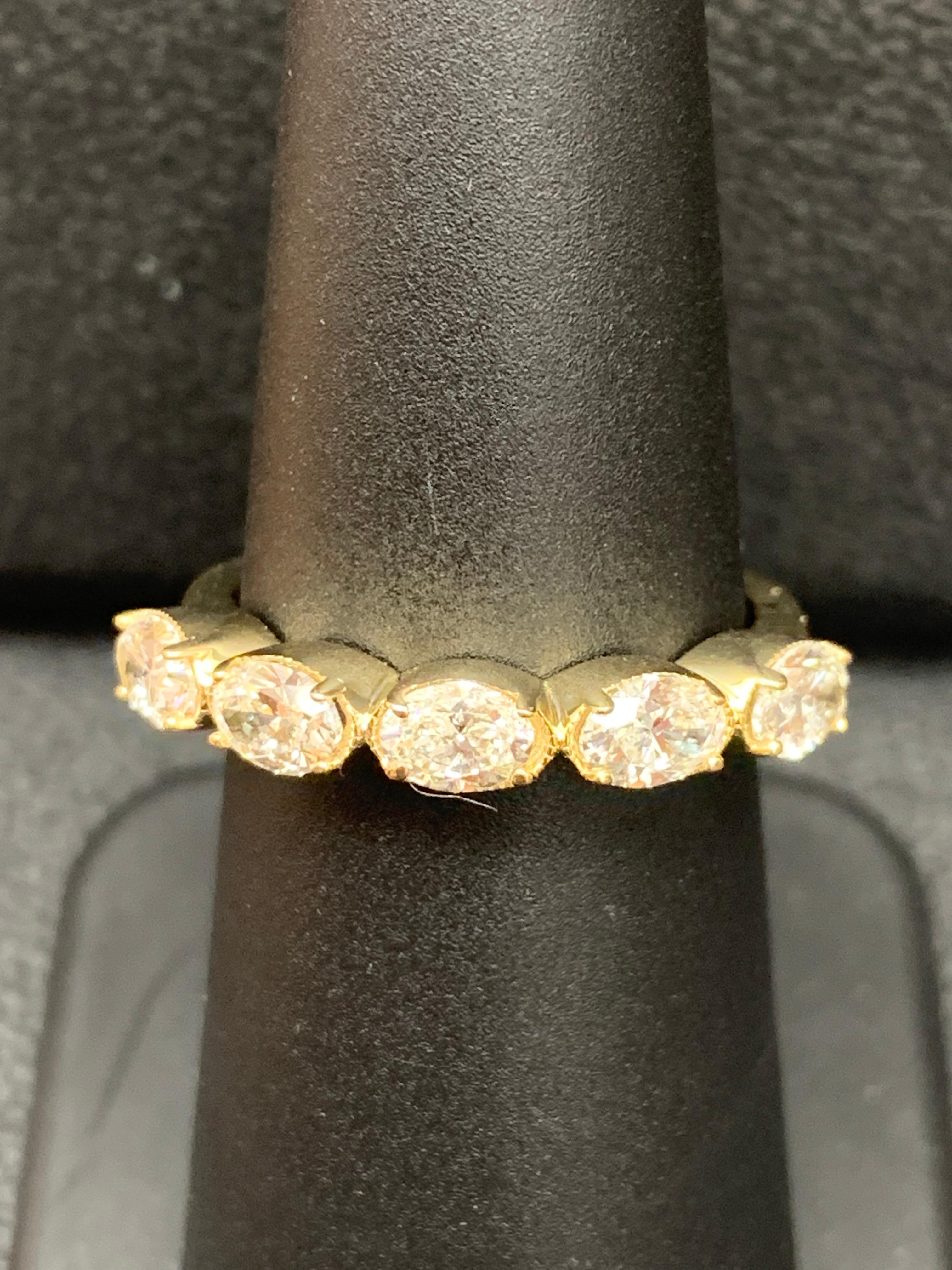 Alliance à 5 pierres en or jaune 14 carats avec diamants taille ovale de 1,25 carat en vente 7