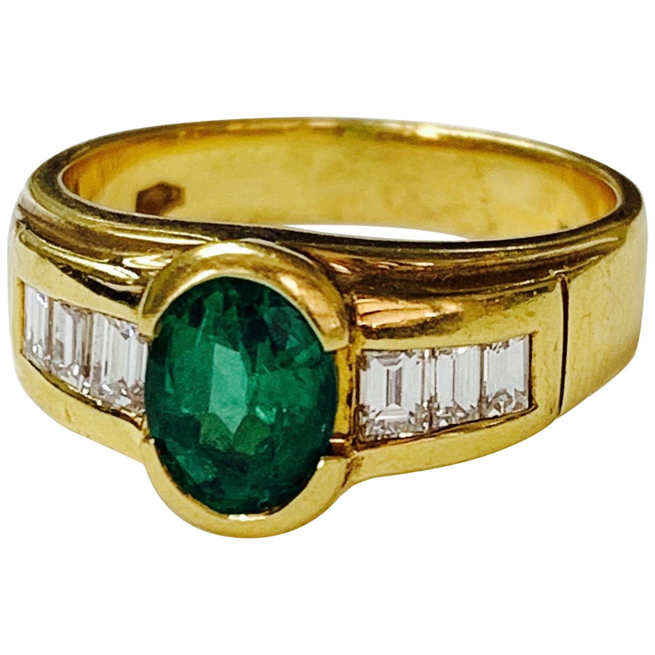1.25 Carat Oval Emerald and Diamond Engagement Ring in 18 Karat Yellow Gold For Sale