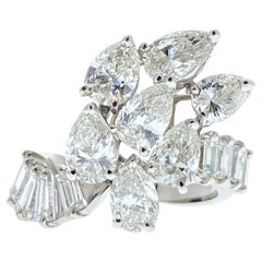 1.25 Carat Pear Shape Diamond Fashion Ring In 18K White Gold