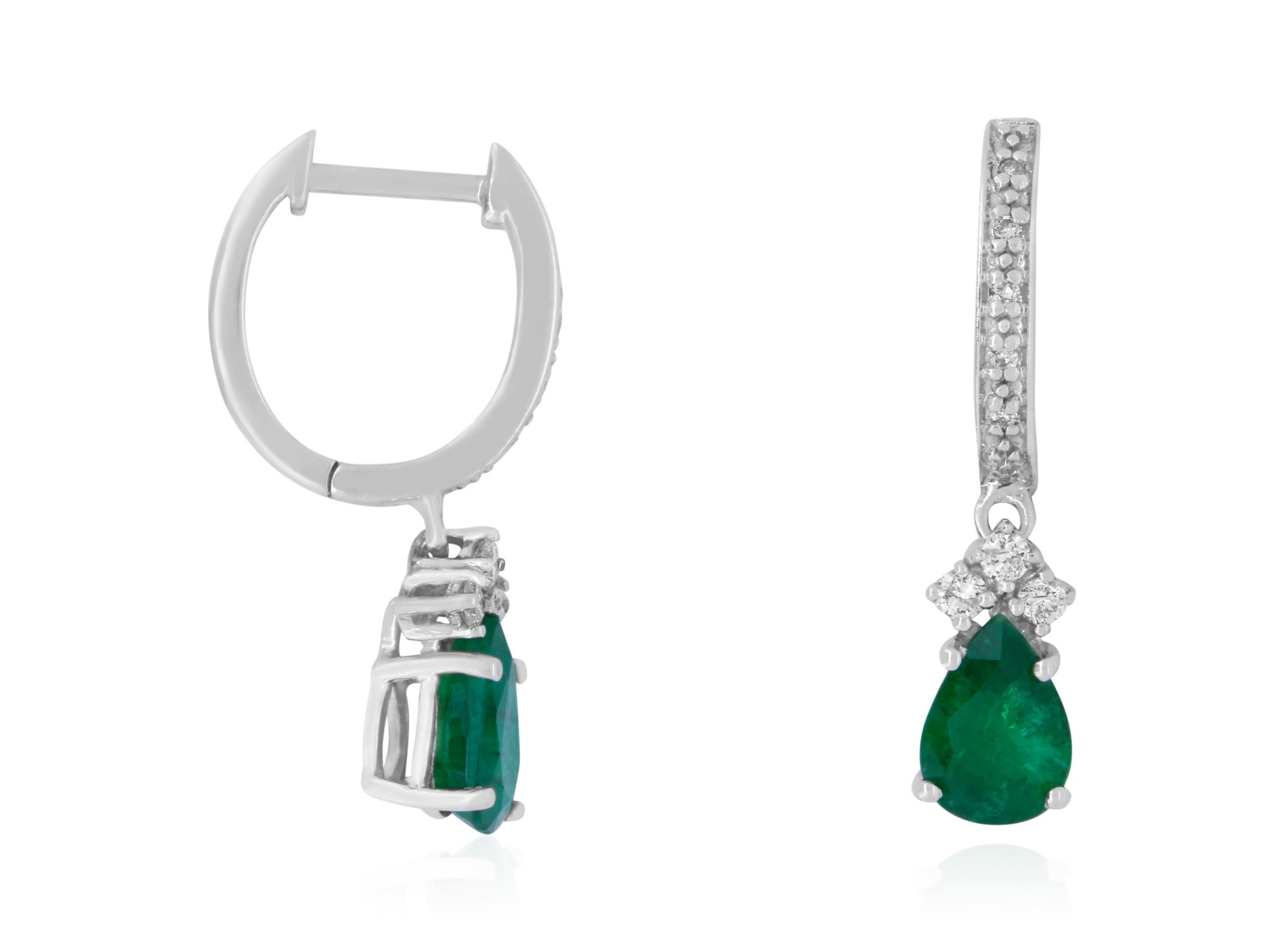 It doesn't get more elegant than these Pear Shaped Emeralds. Accompanied by 0.11 Carats of Brilliant White Round Diamonds, these are a stunning and classy look for all occasions. 

Material: 14k White Gold 
Stone Details: 2 Pear Shaped Emeralds at