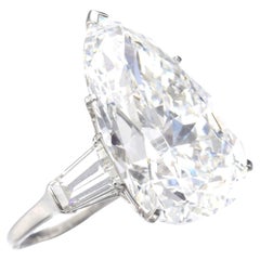12.5 Carat Pear Statement Brilliant White / D color SI 14K Diamond Ring