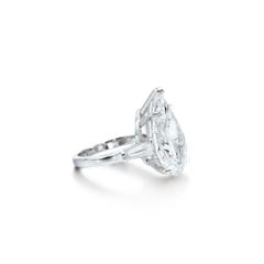 12.5 Carat Pear Statement Brilliant White / J color VS 14K Gold Diamond Ring