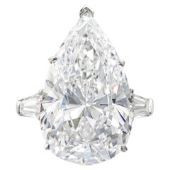 12.5 Carat Pear Statement Brilliant White SI 14K White Gold Iconic  Diamond Ring