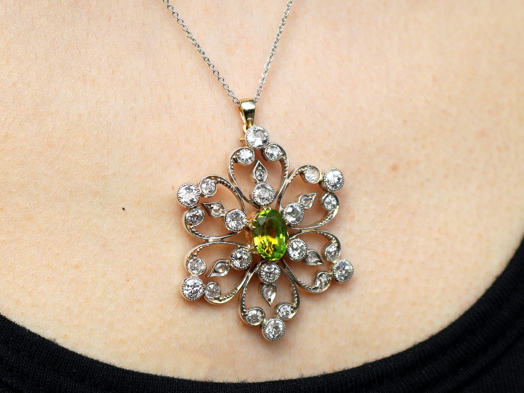 1.25 Carat Peridot 1.95 Carat Diamond, 9k Yellow Gold Pendant Brooch Circa 1890 im Angebot 8