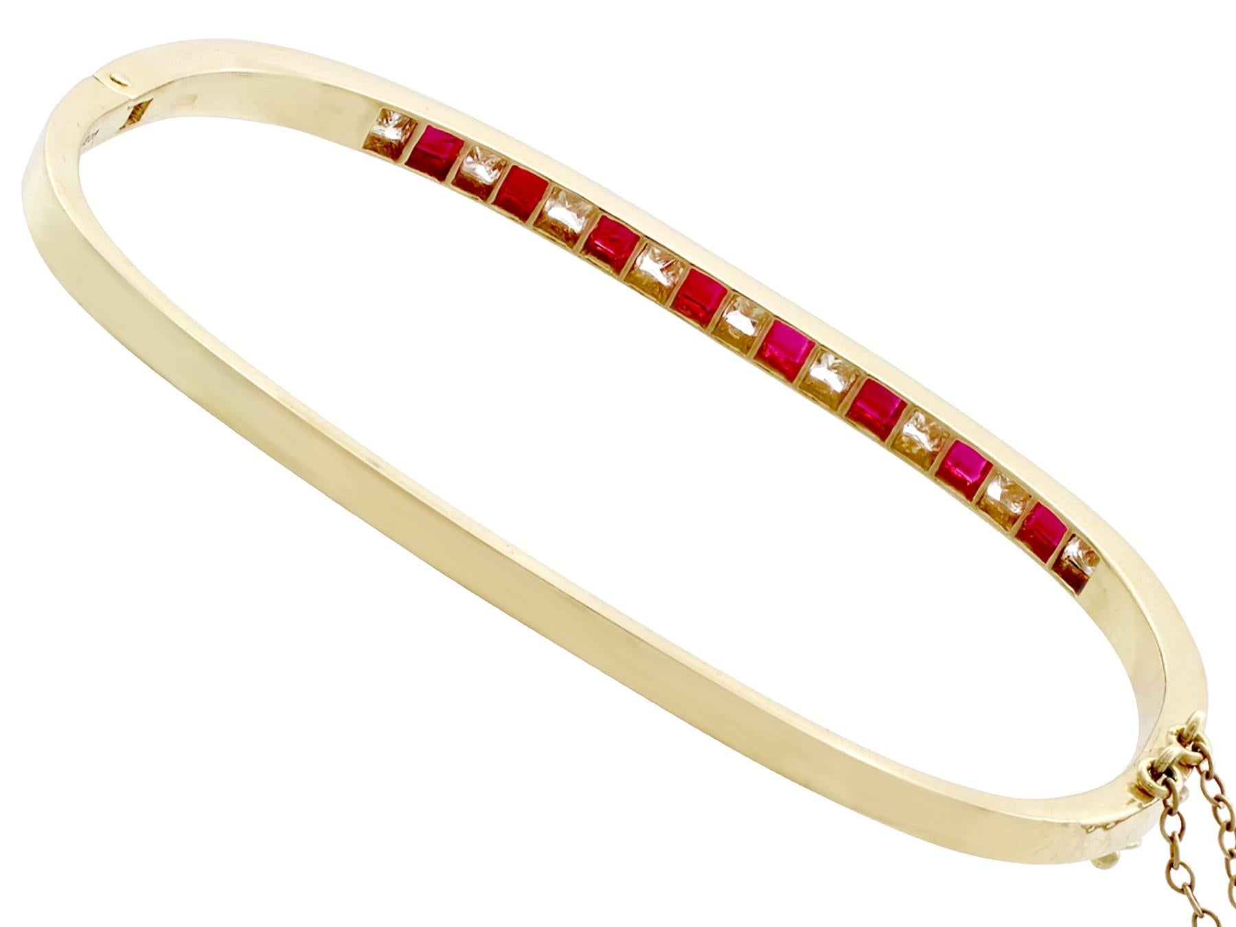 1.25 Carat Ruby 1.12 Carat Diamond Yellow Gold Bangle In Excellent Condition For Sale In Jesmond, Newcastle Upon Tyne