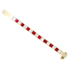 Bracelet en or jaune avec rubis de 1,25 carat et diamants de 1,12 carat