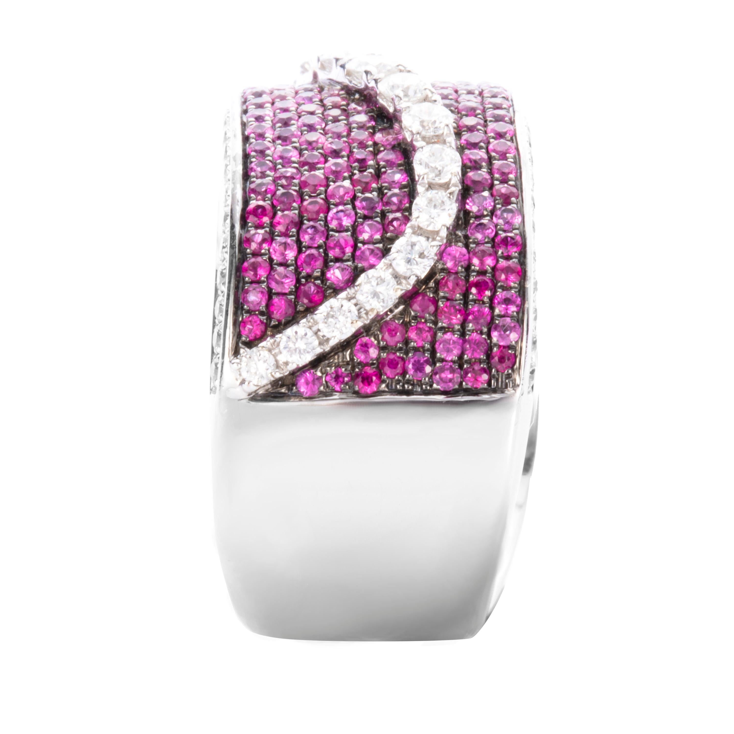 Contemporary 1.25 Carat Ruby Diamond Band 18 Karat White Gold Cocktail Ring For Sale