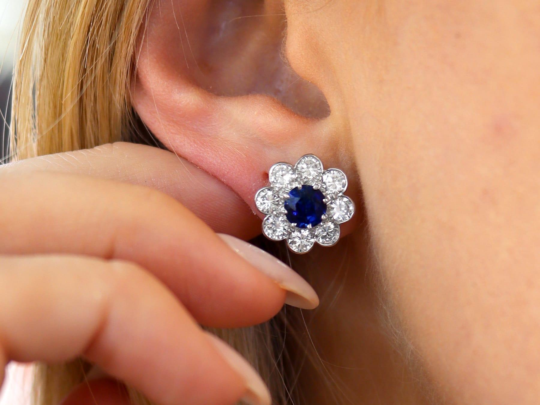 Round Cut 1.25 Carat Sapphire and 1.70 Carat Diamond, 18k Yellow Gold Cluster Earrings For Sale