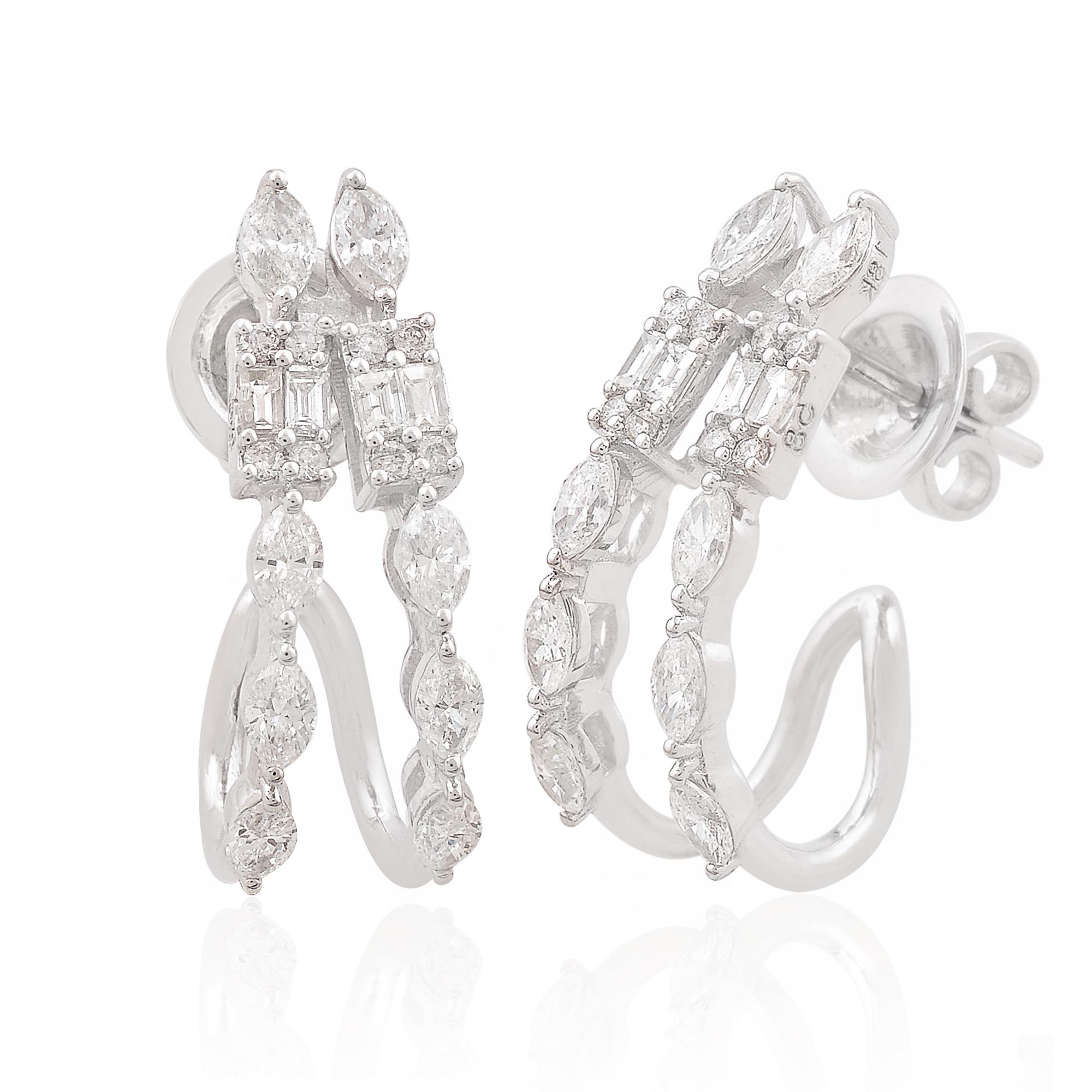 Moderno Orecchini H. H. 1,25 Carati SI/H Marquise Baguette Diamond Huggie Orecchini in oro bianco 14 carati in vendita