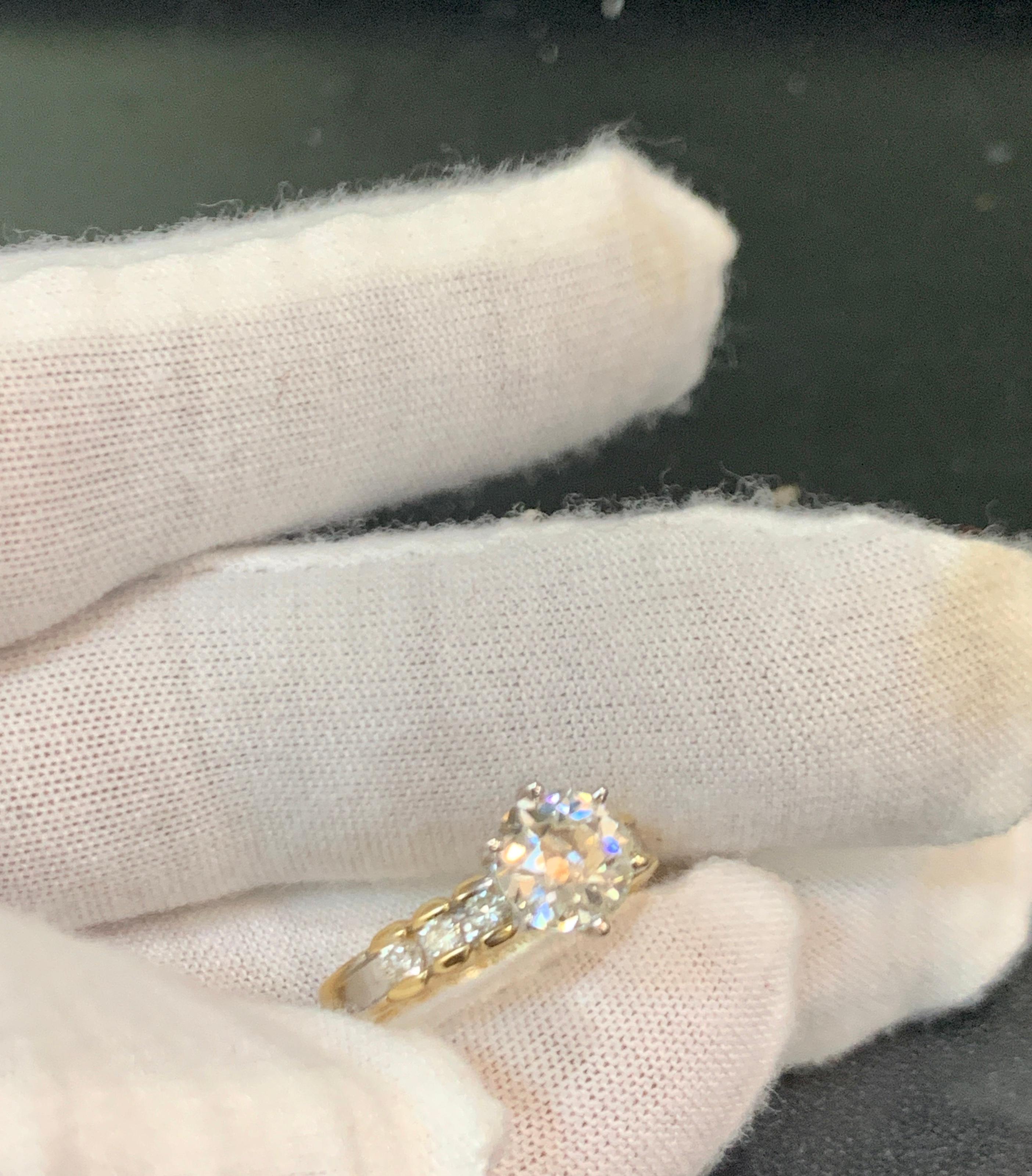 1.25 Carat Solitaire Round Center Diamond Engagement 14 Yellow Gold Ring + Band For Sale 2