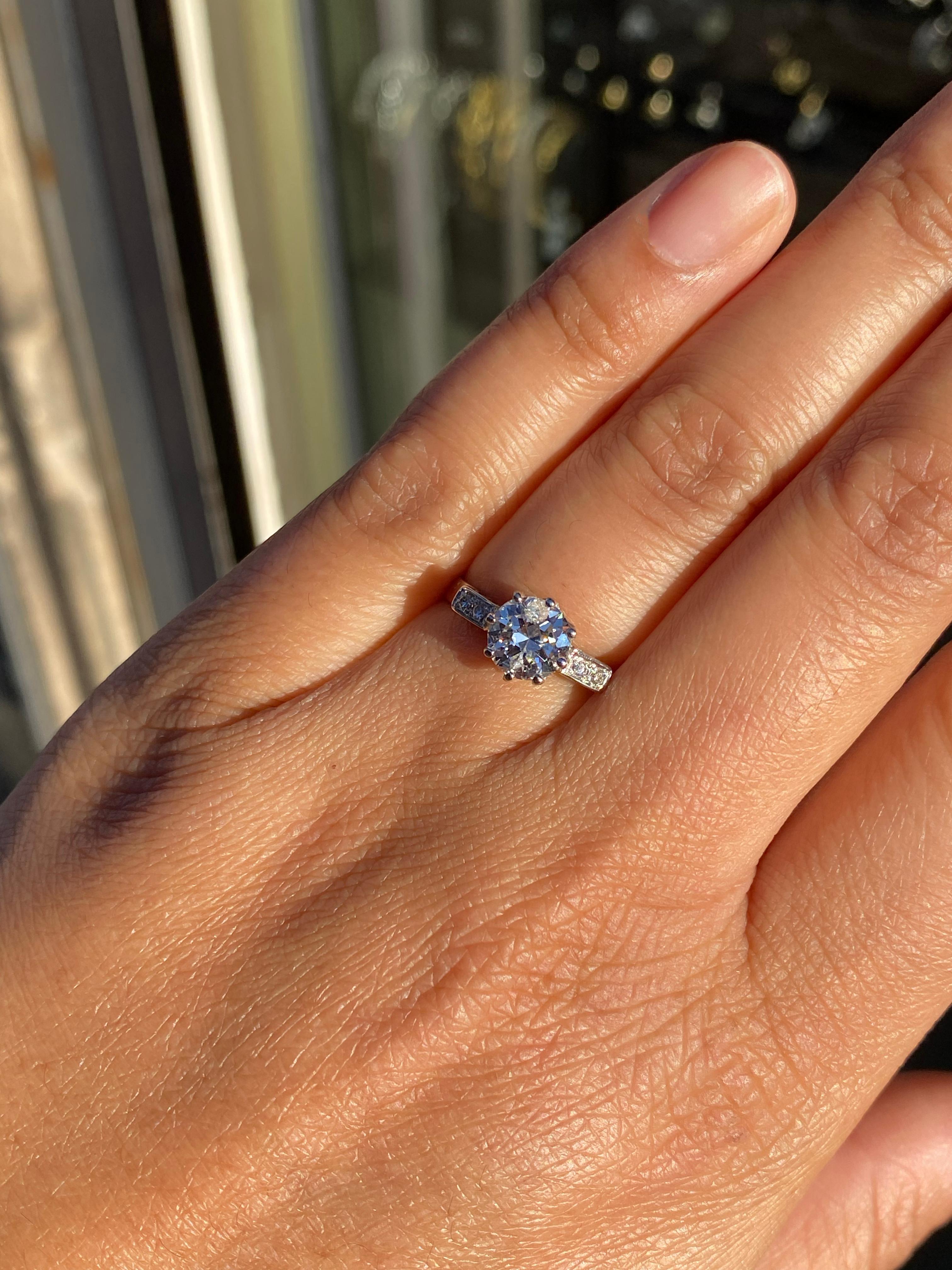Old European Cut 1.25 Carat Transitional Cut Diamond and Platinum Engagement Ring, circa 1920s For Sale