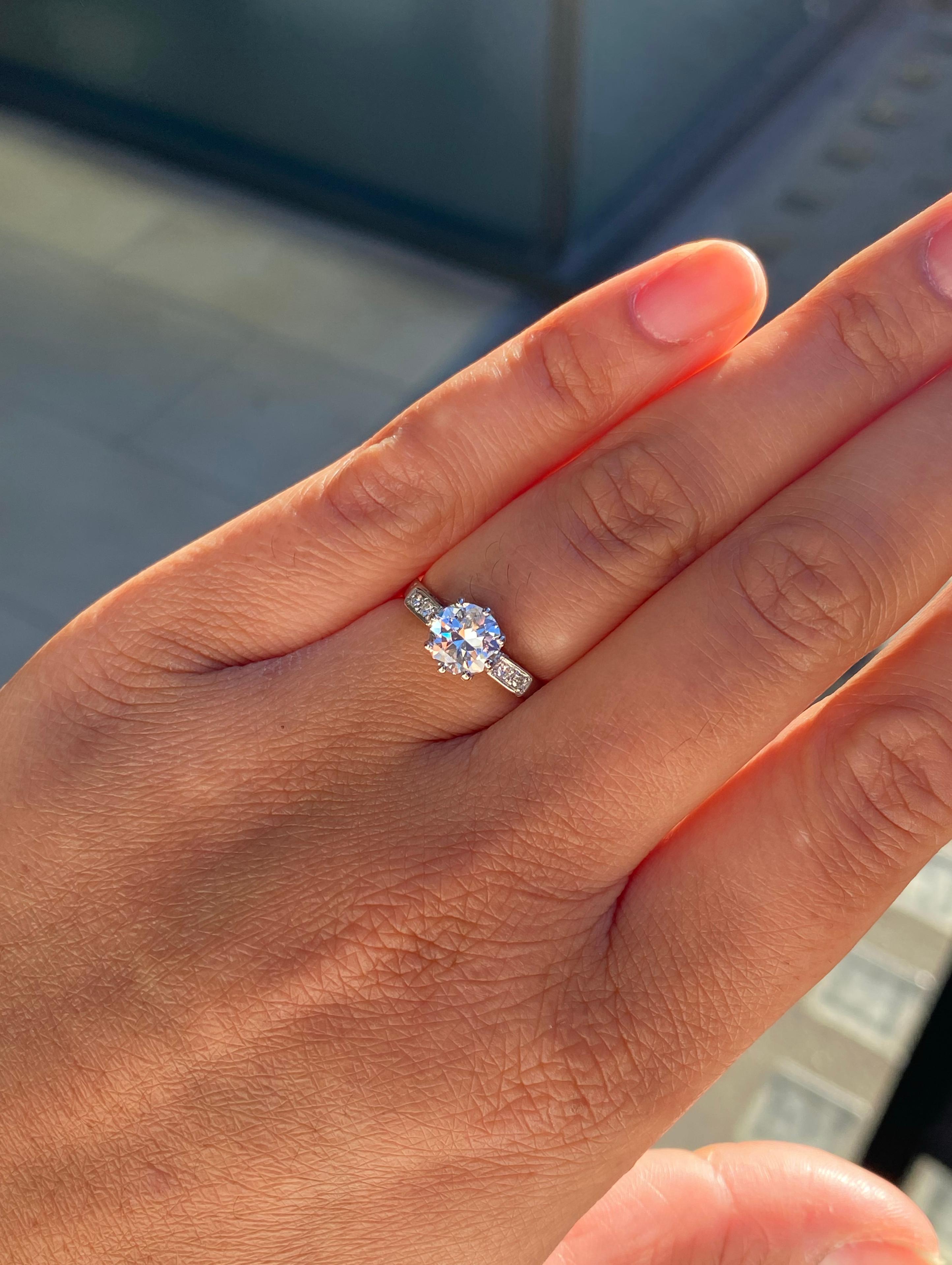 1.25 Carat Transitional Cut Diamond and Platinum Engagement Ring, circa 1920s For Sale 1