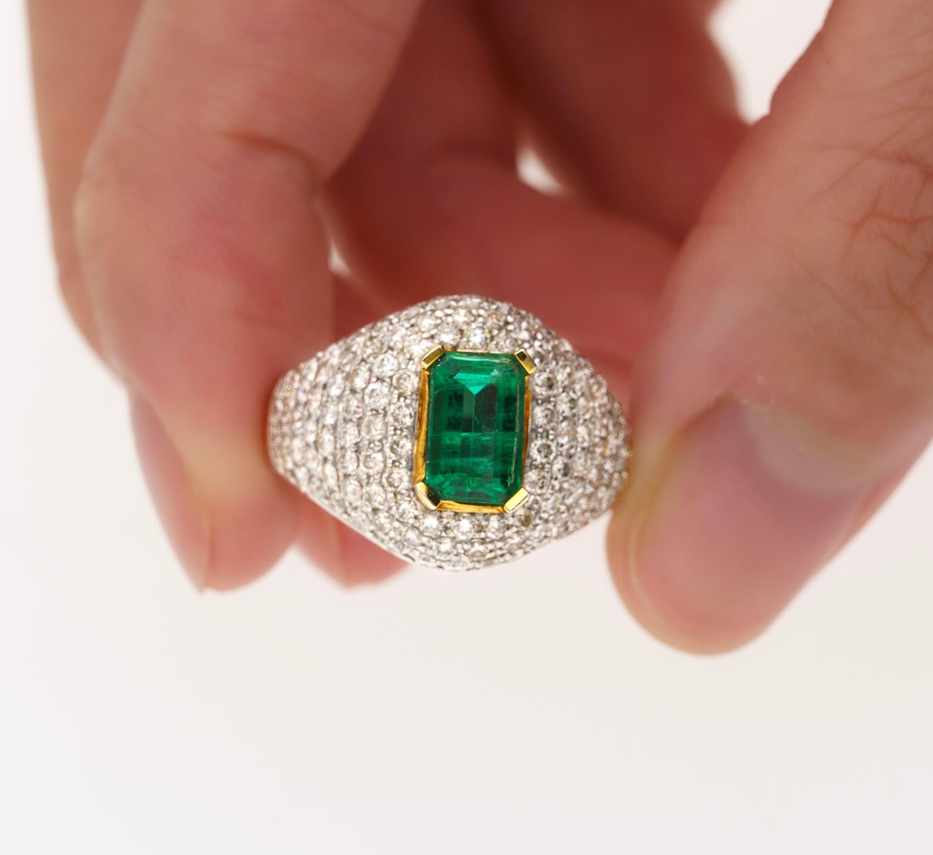 1.25 Carat Zambian Emerald and Diamond Pave Cluster Art Deco Ring For Sale 5