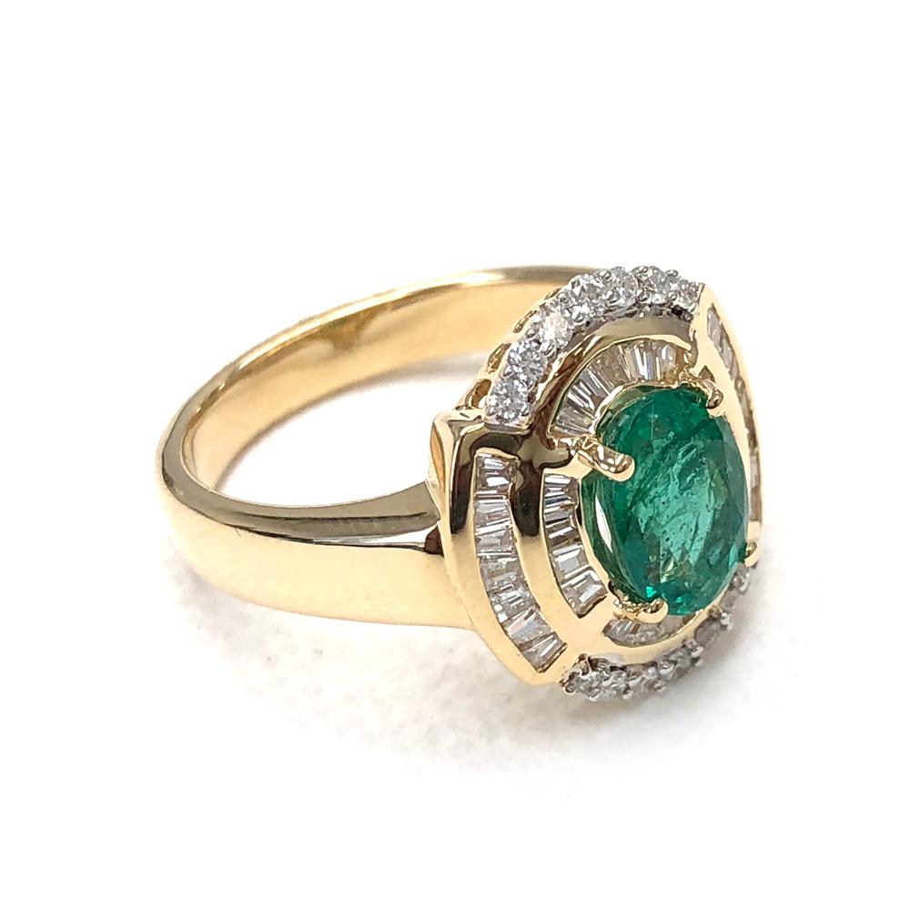 Oval Cut 1.25 Carat Zambian Emerald Diamond 14 Karat Yellow Gold Cocktail Ring