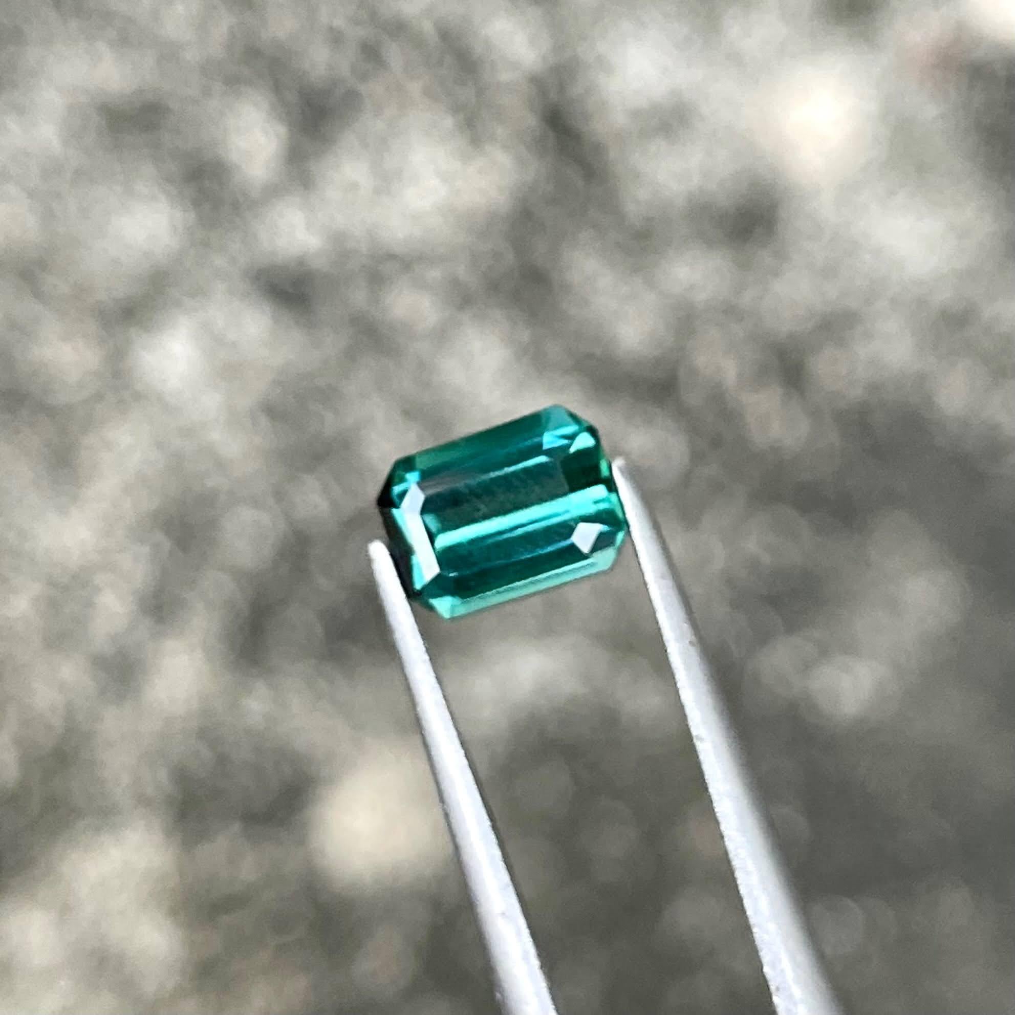 Taglio smeraldo 1,25 Carati di Tormalina Blu Taglio Smeraldo Gemma Naturale Afgana in vendita
