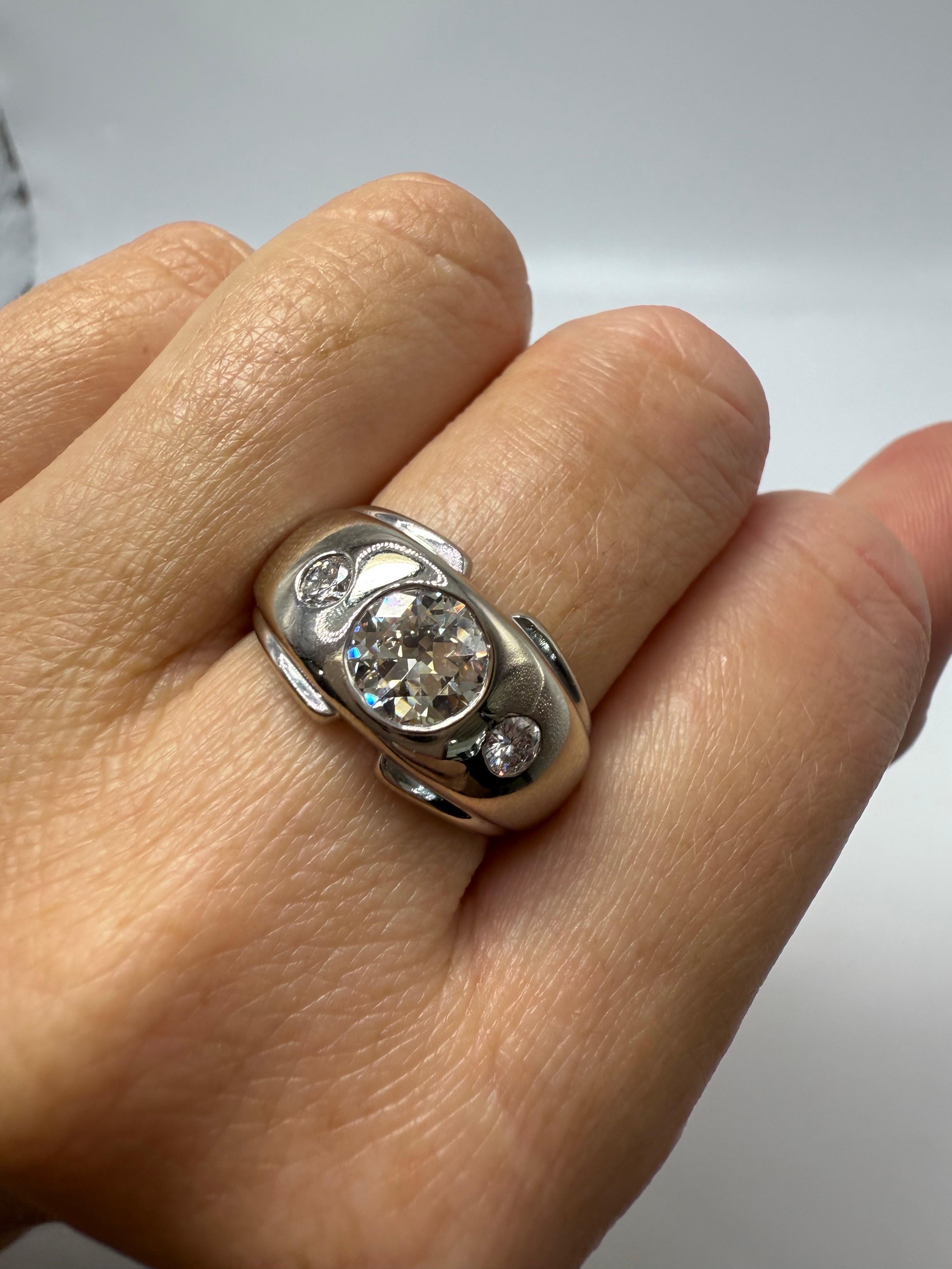 1,25 Karat Modern Diamantring unisex 14KT (Rundschliff) im Angebot