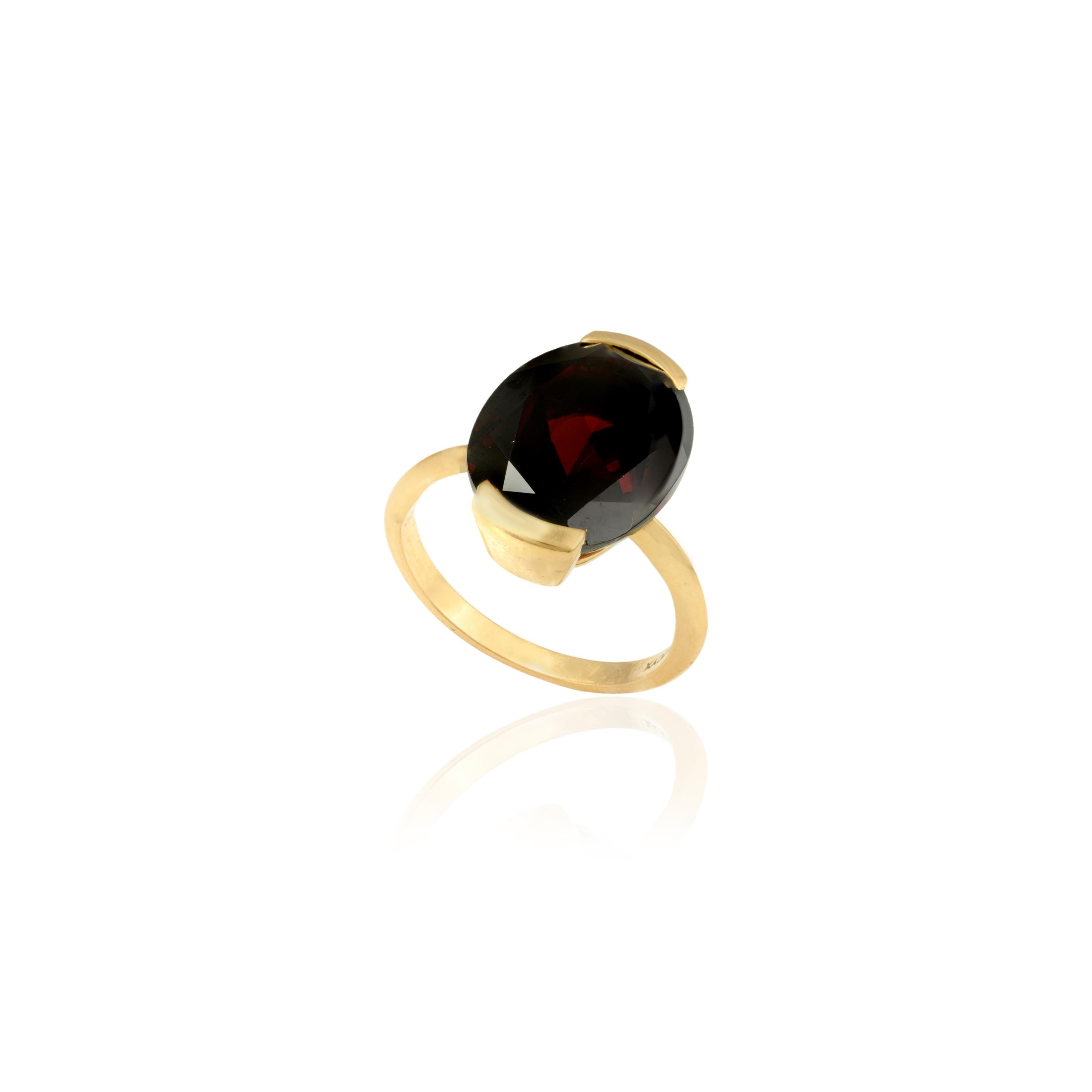 For Sale:  12.5 Carats Natural Garnet Single Stone Ring Set in 18k Solid Yellow Gold 9