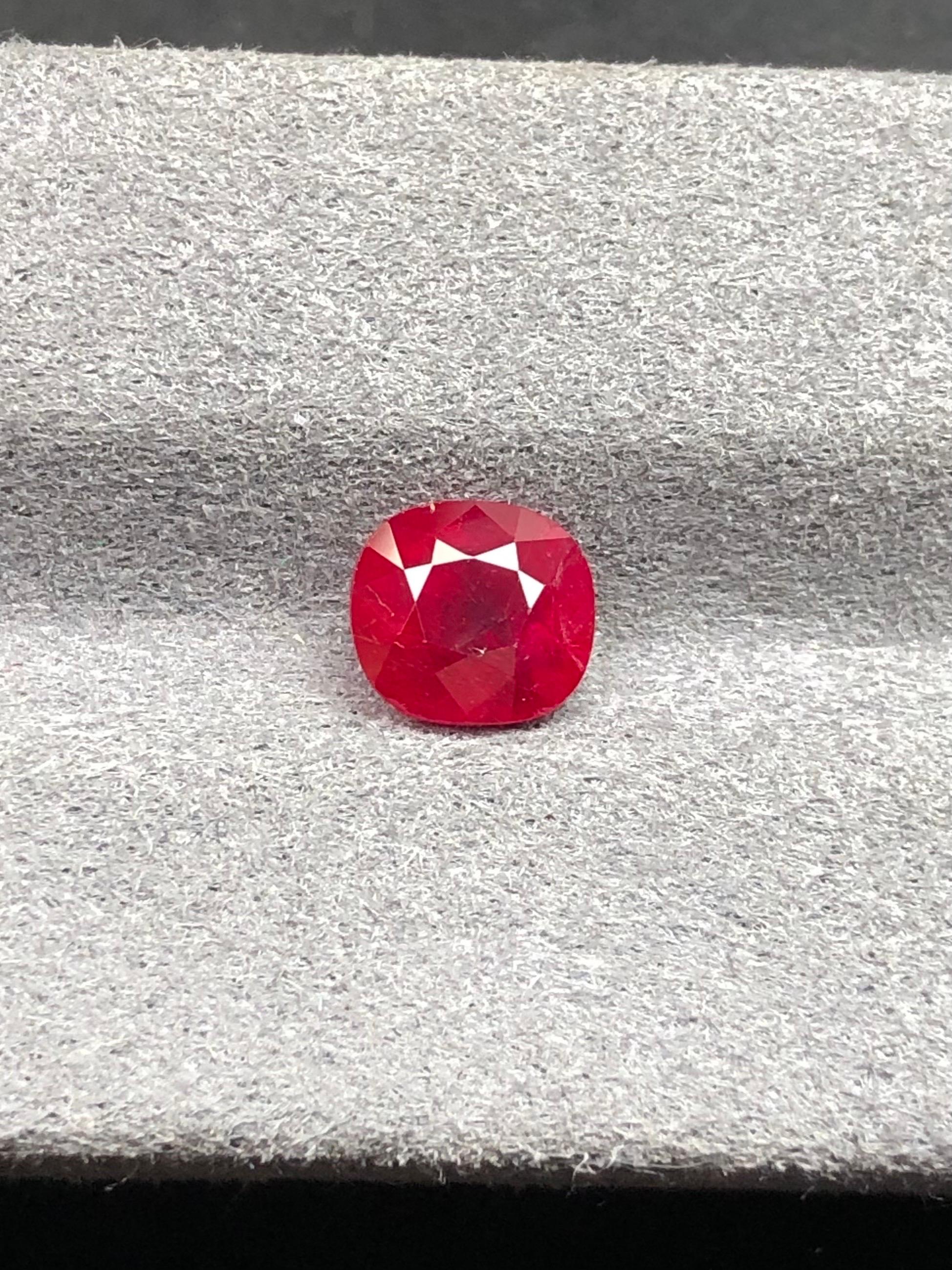 1,25 Ct AIGS Certified Natural Burma Ruby Unheated Pigeon Blood Farbe Auge sauber für Damen oder Herren im Angebot