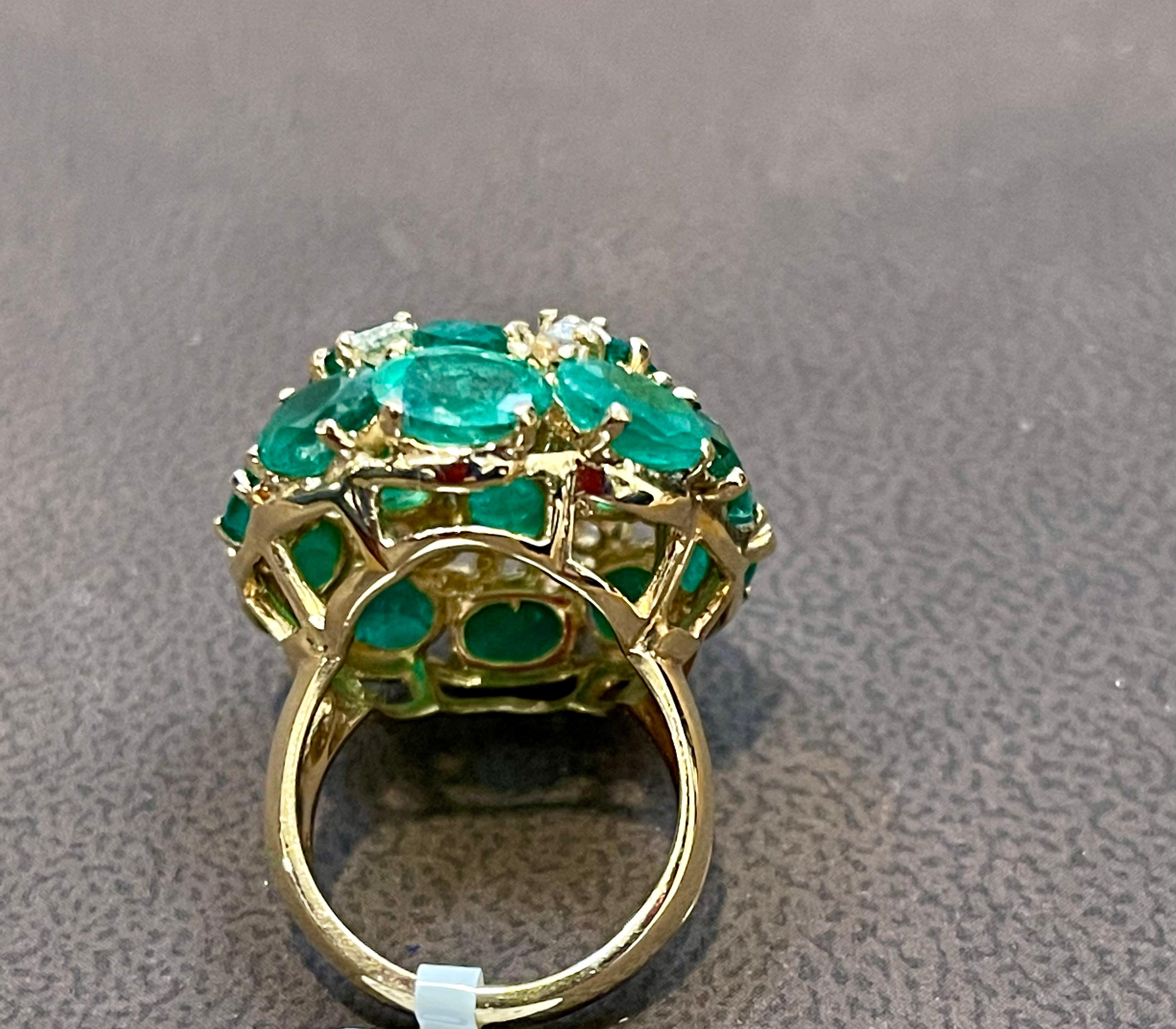 12.5 Ct Natural Brazilian Emerald & Dimond Dome Shape Cocktail Ring 14 Kt Y Gold For Sale 5