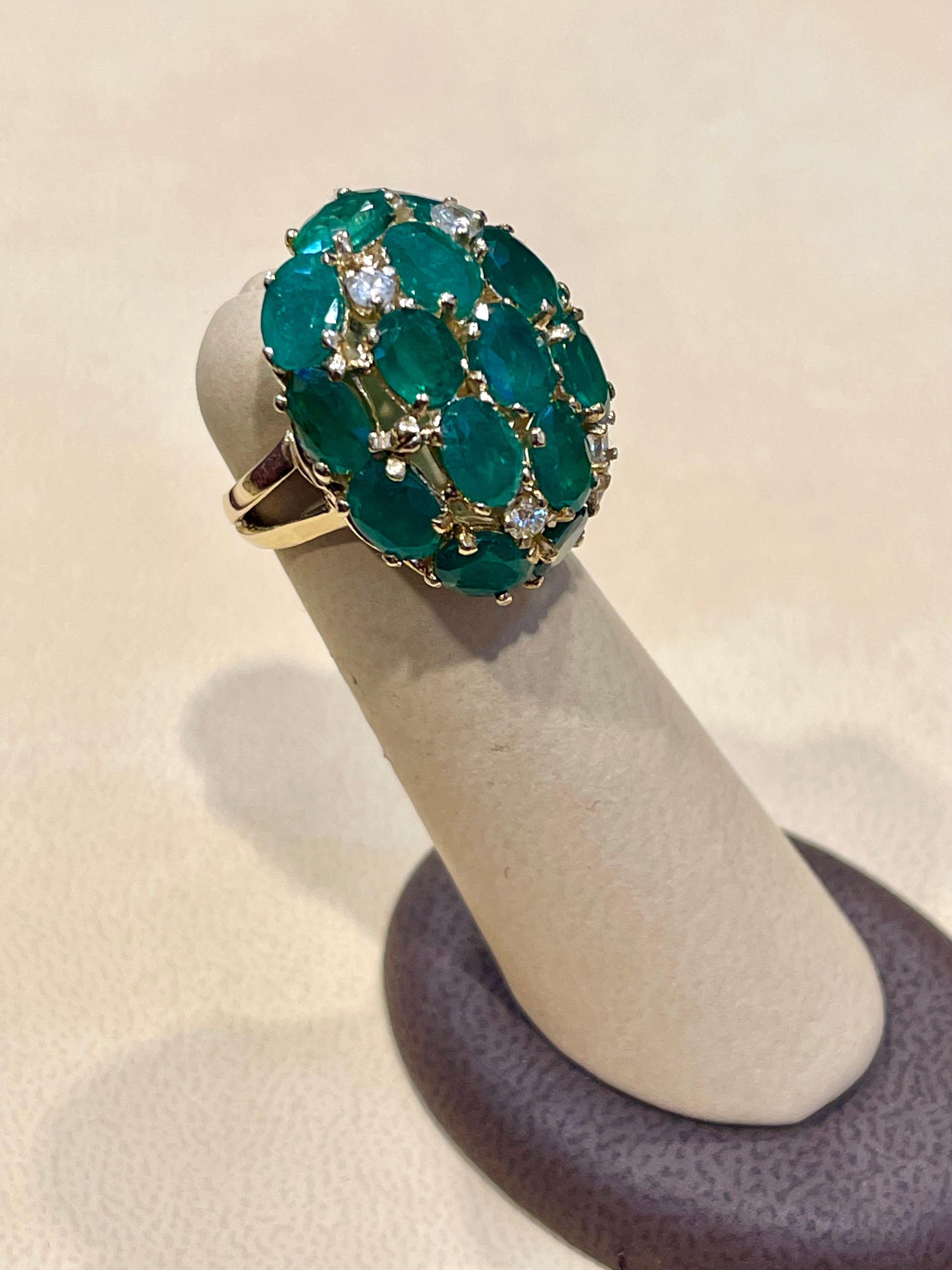 12.5 Ct Natural Brazilian Emerald & Dimond Dome Shape Cocktail Ring 14 Kt Y Gold In Excellent Condition For Sale In New York, NY