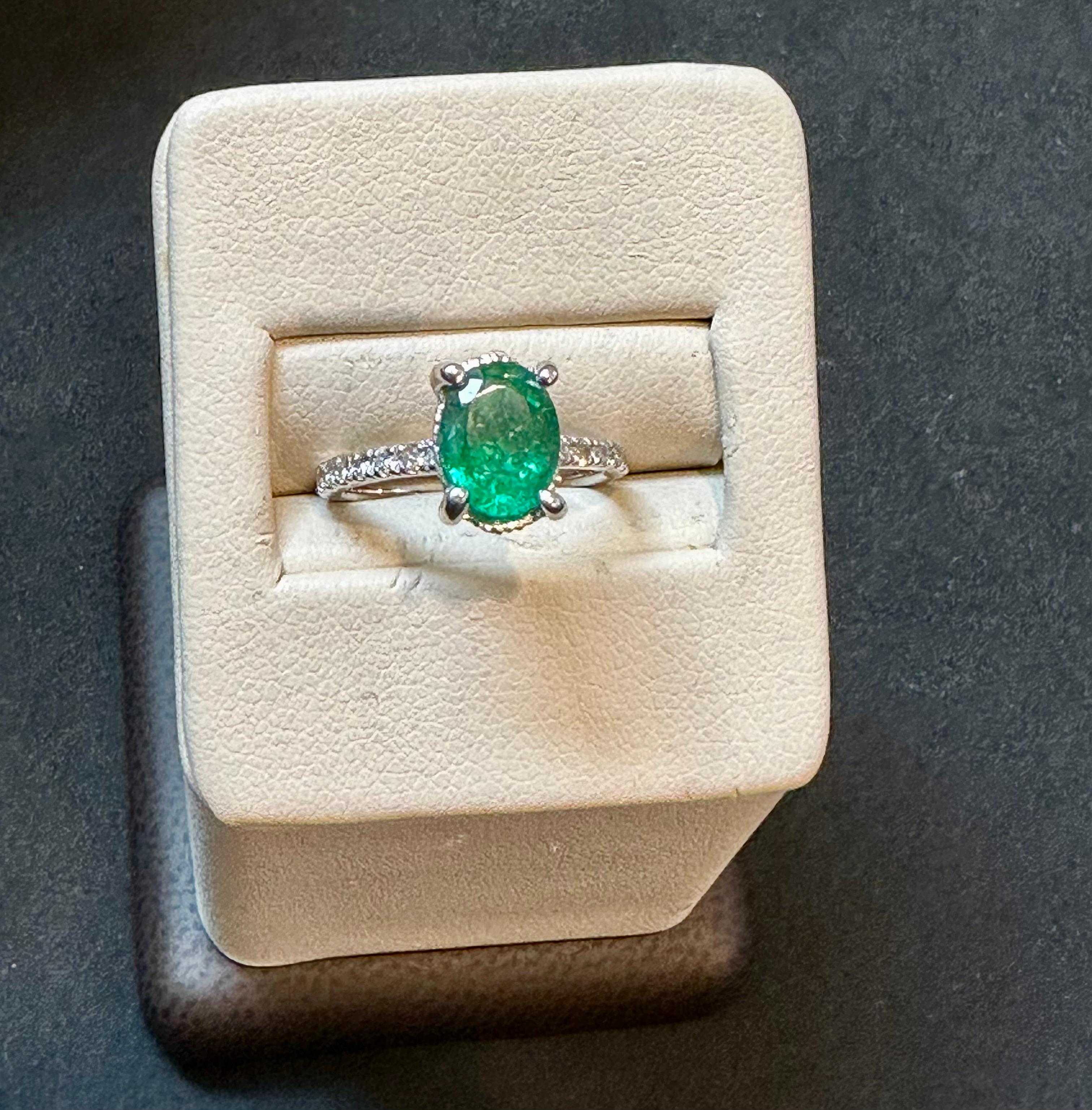 1.25 Ct Oval Cut Natural Emerald & 0.85 Ct Natural Diamond Halo Engagement Ring  In New Condition For Sale In New York, NY