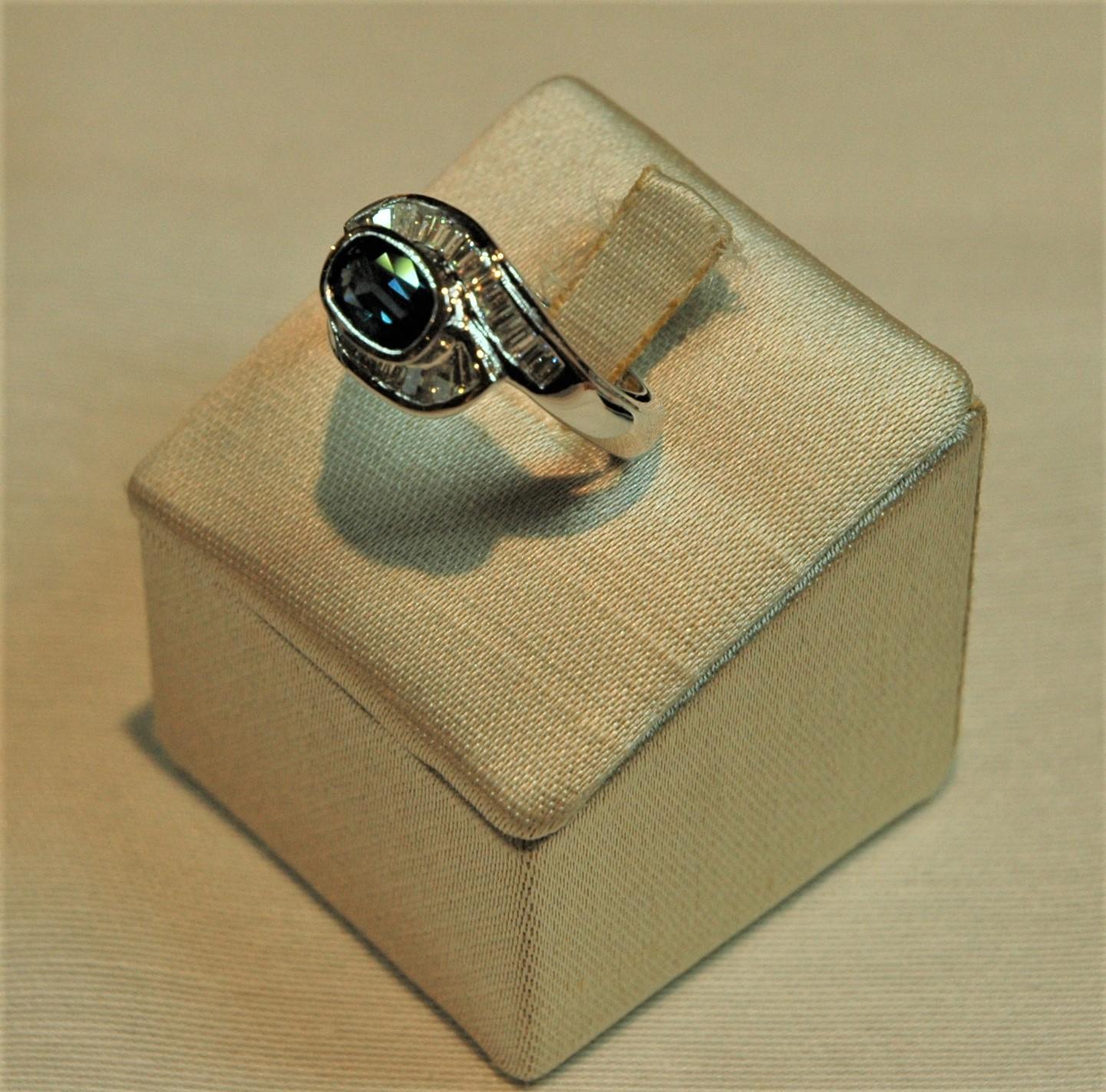 Retro 1.25 Carat Oval Sapphire, 1.17 Carat Diamonds White Gold Classic Engagement Ring For Sale