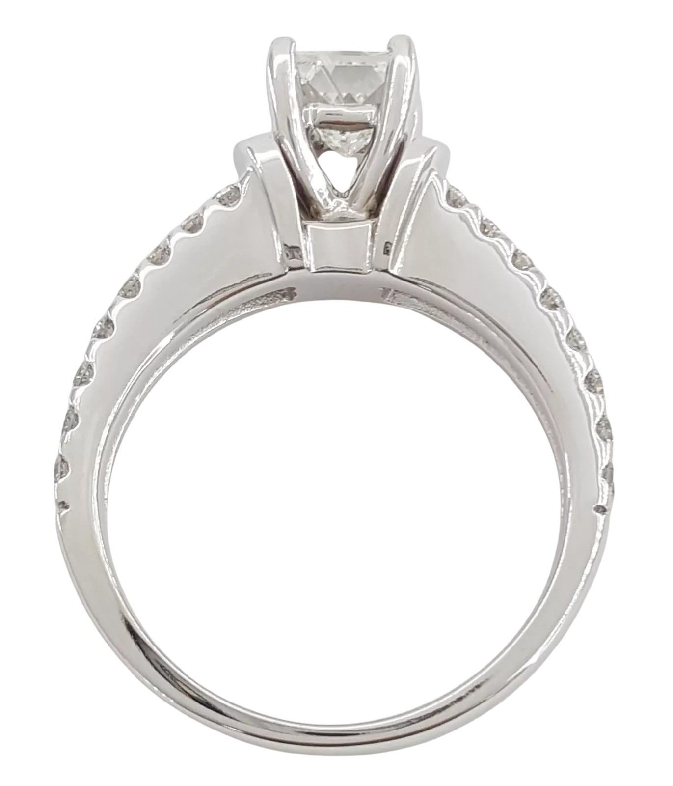 1.25 ct Princess Cut Brilliant Diamond Split Shank Engagement Ring In New Condition For Sale In Chicago, IL