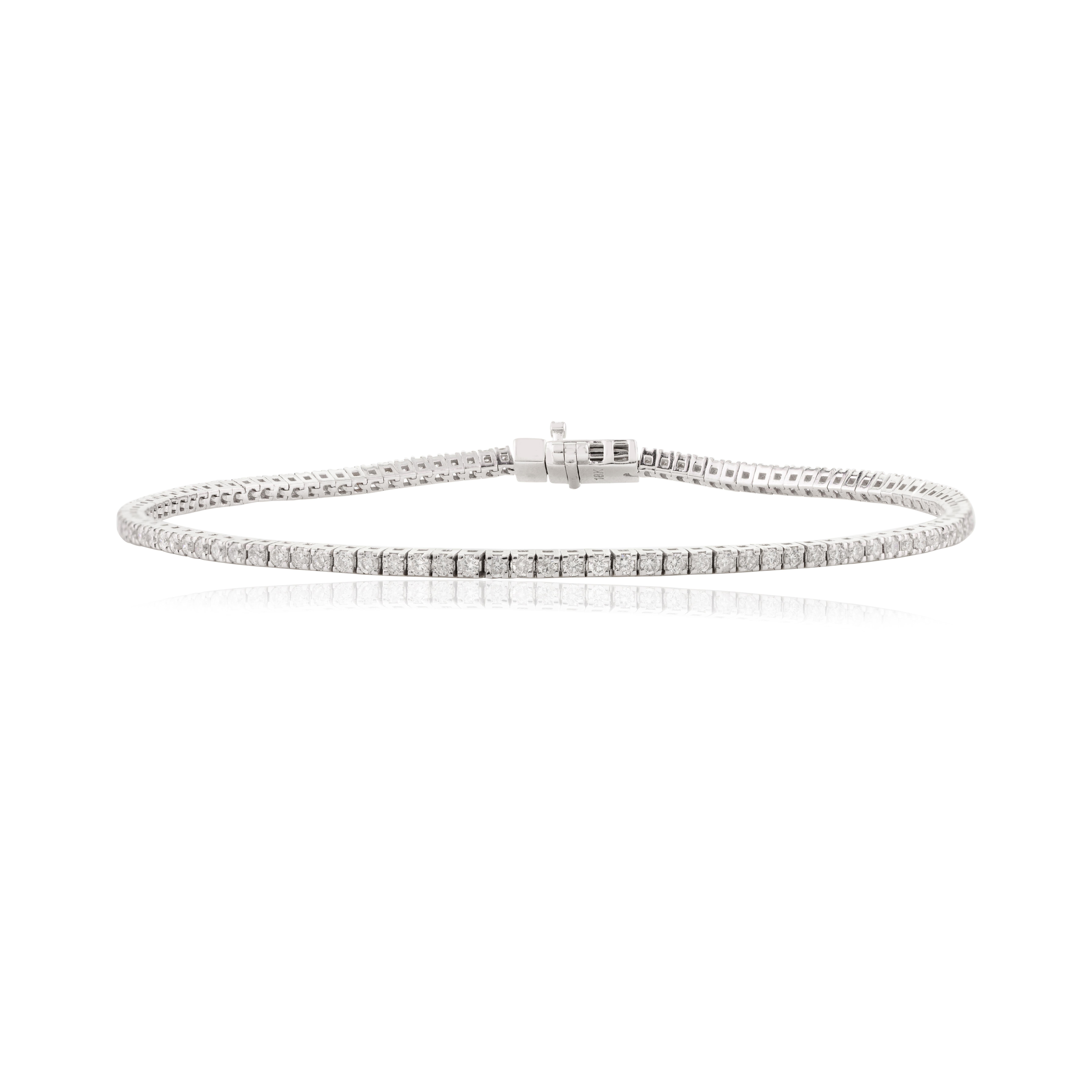 1,25 Karat Diamant Elegantes stapelbares, stapelbares Armband für sie aus 18 Karat massivem Weißgold im Angebot 1