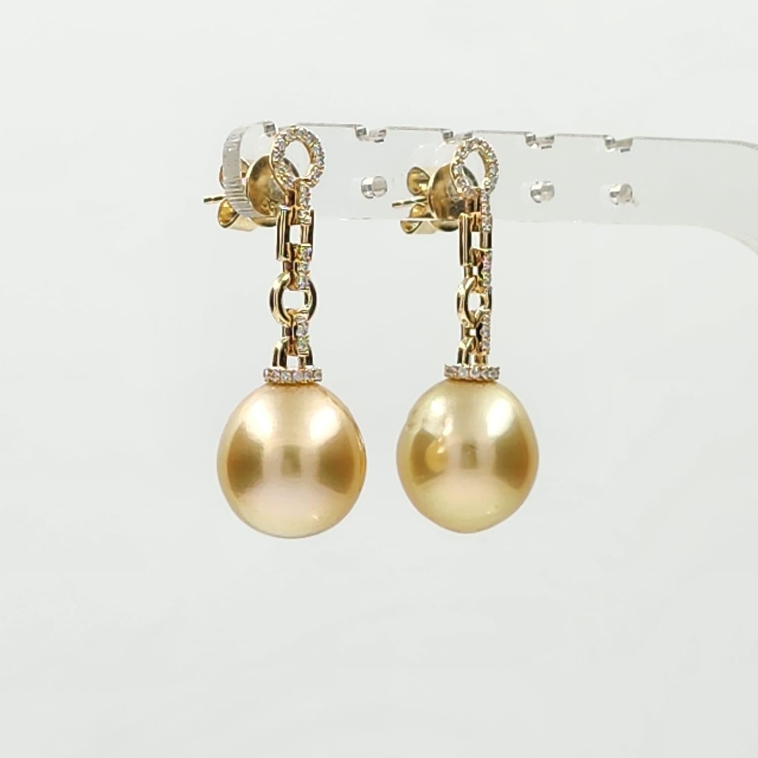 12.5 x 14mm Oval South Sea Pearl Diamond Dangle Earrings in 14 Karat Yellow Gold For Sale 1