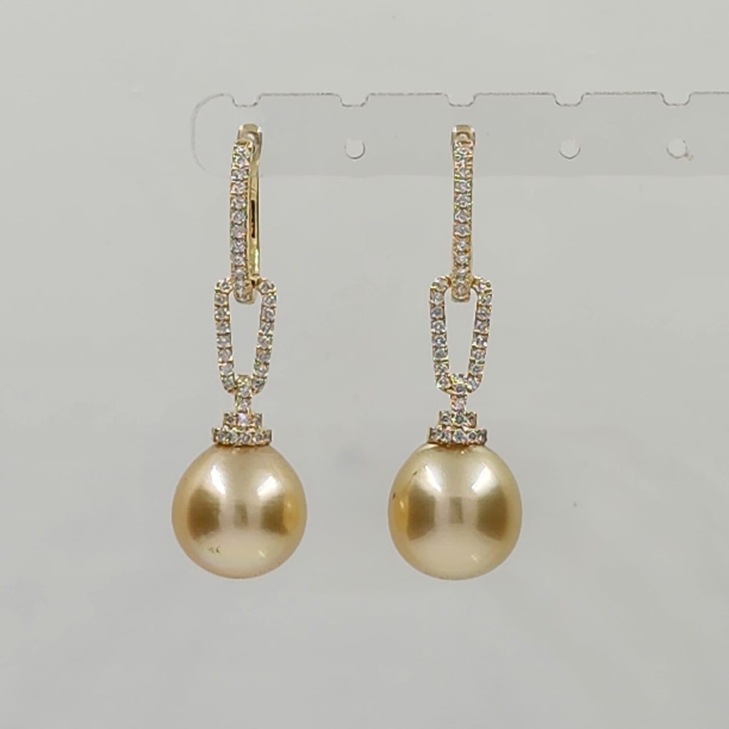 12.5 x 15mm Oval South Sea Pearl Diamond Dangle Earrings in 14 Karat Yellow Gold For Sale 1