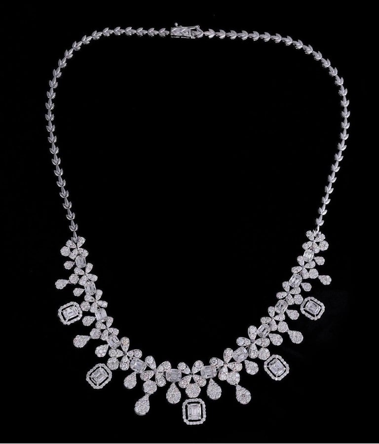 12.50 Carat Diamond 14 Karat White Gold Statement Necklace For Sale at ...