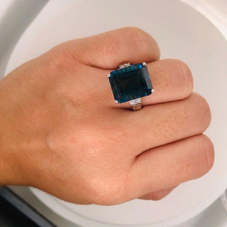 Emerald Cut 12.50 Carat London Blue Topaz and Diamond Ring 14 Karat White Gold Midnight Blue