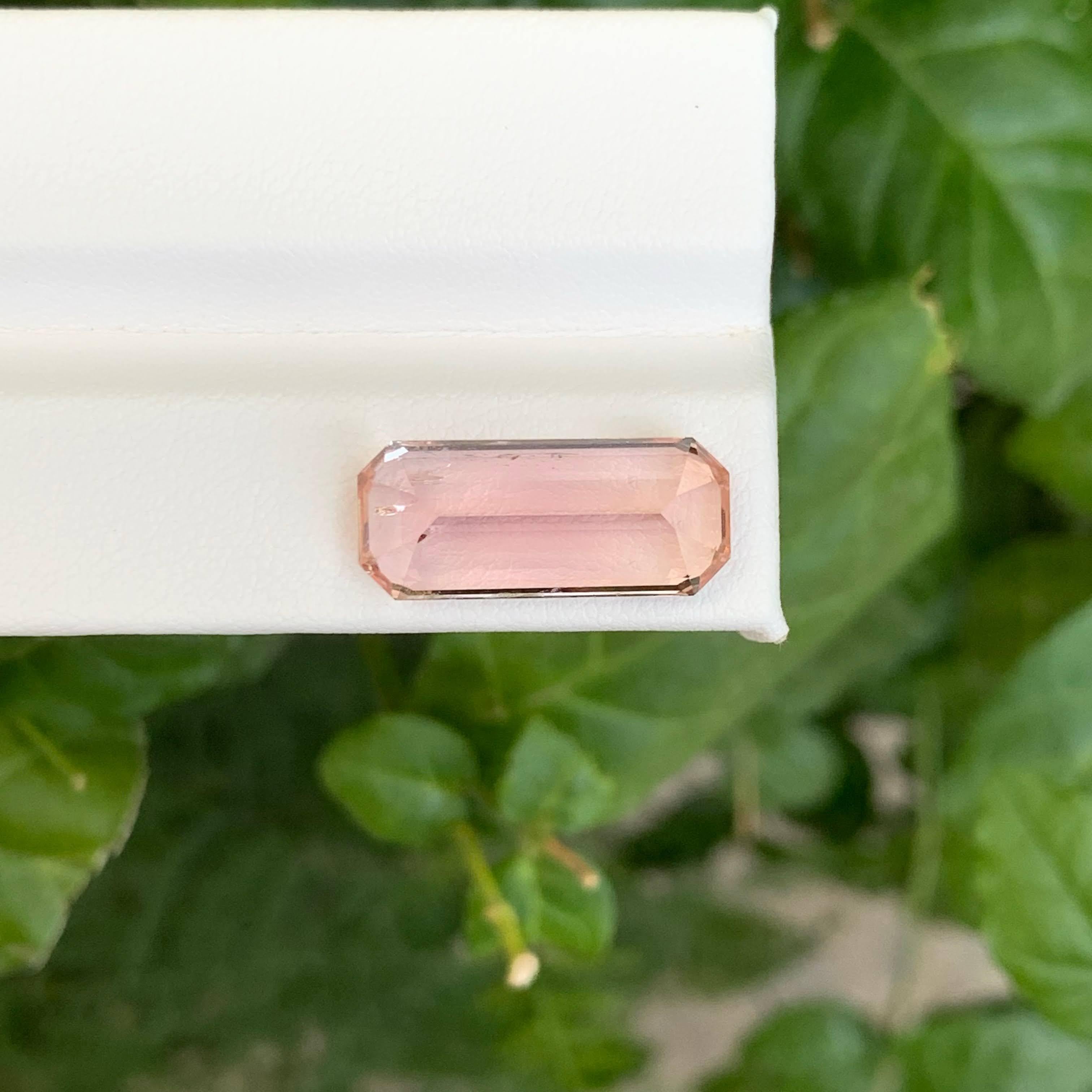 12,50 Karat Natürlicher Loser Rosa Imperial Topas Smaragdschliff Pakistanischer Edelstein für Damen oder Herren im Angebot