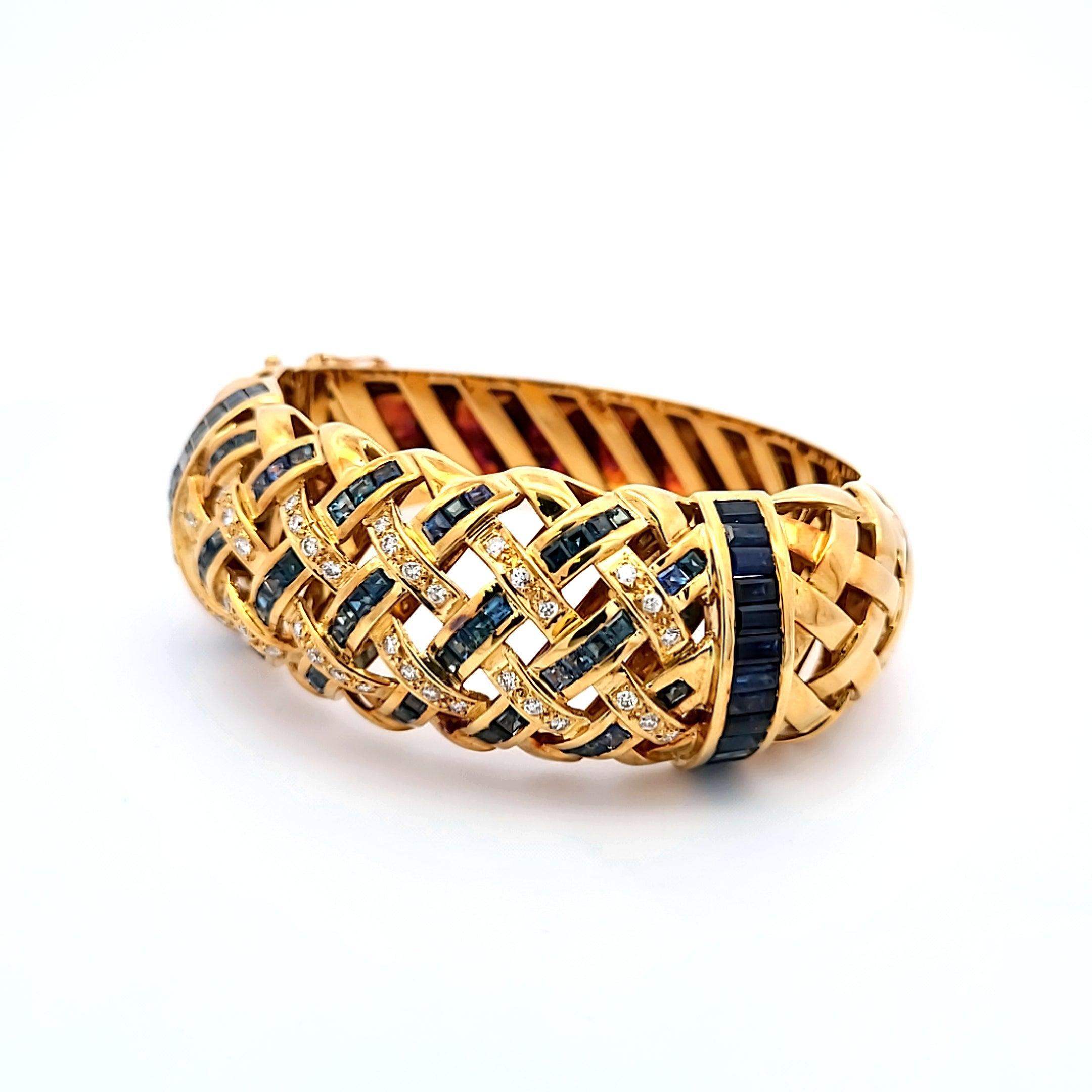 Zafiro de 12,50 quilates Diamante de 1,00 quilates Pulsera de brazalete de oro amarillo de 18 quilates en venta 4