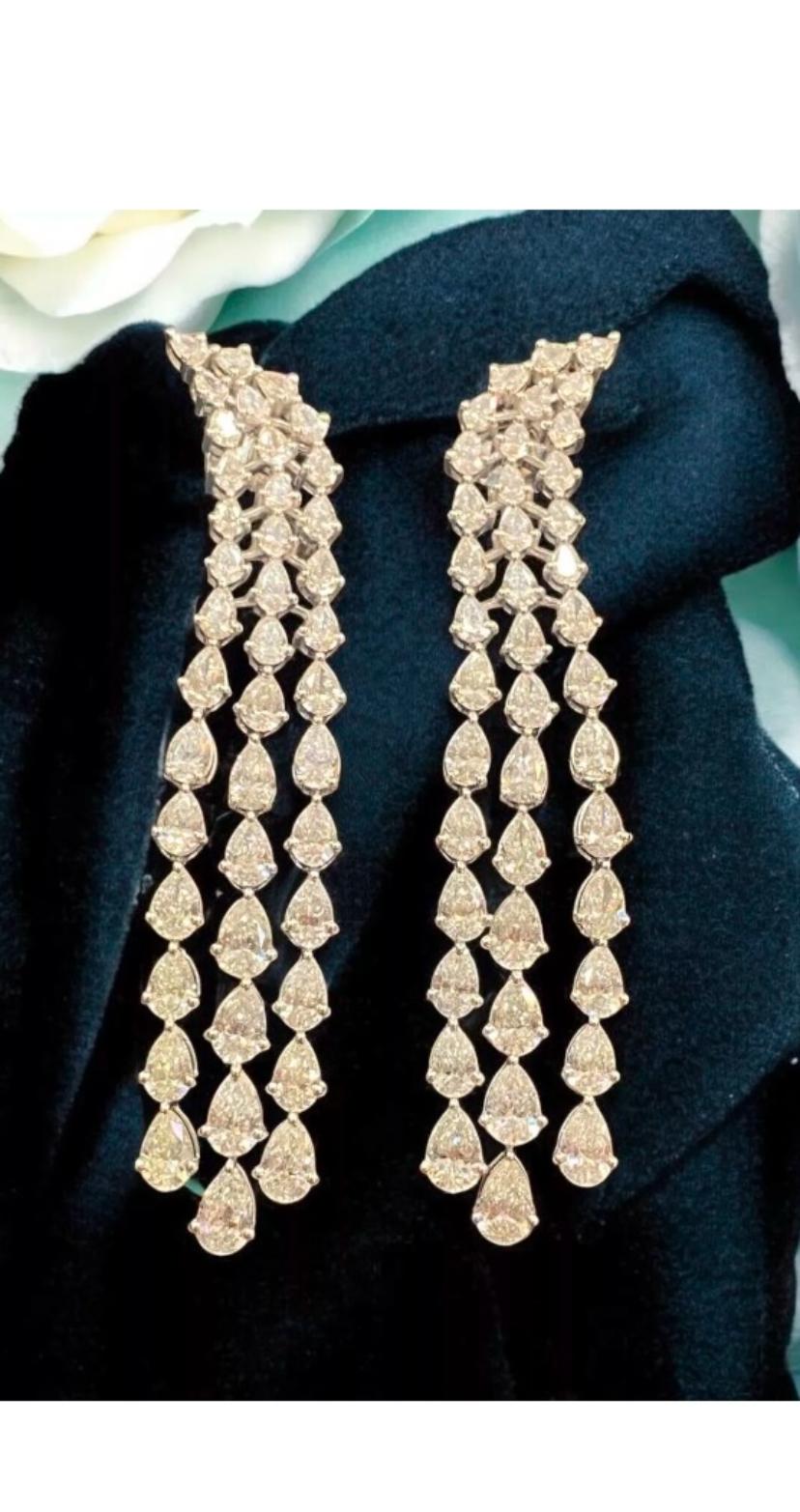 Women's IGI 12.50 Carats Pear Shape Diamonds 18K Gold Earrings For Sale