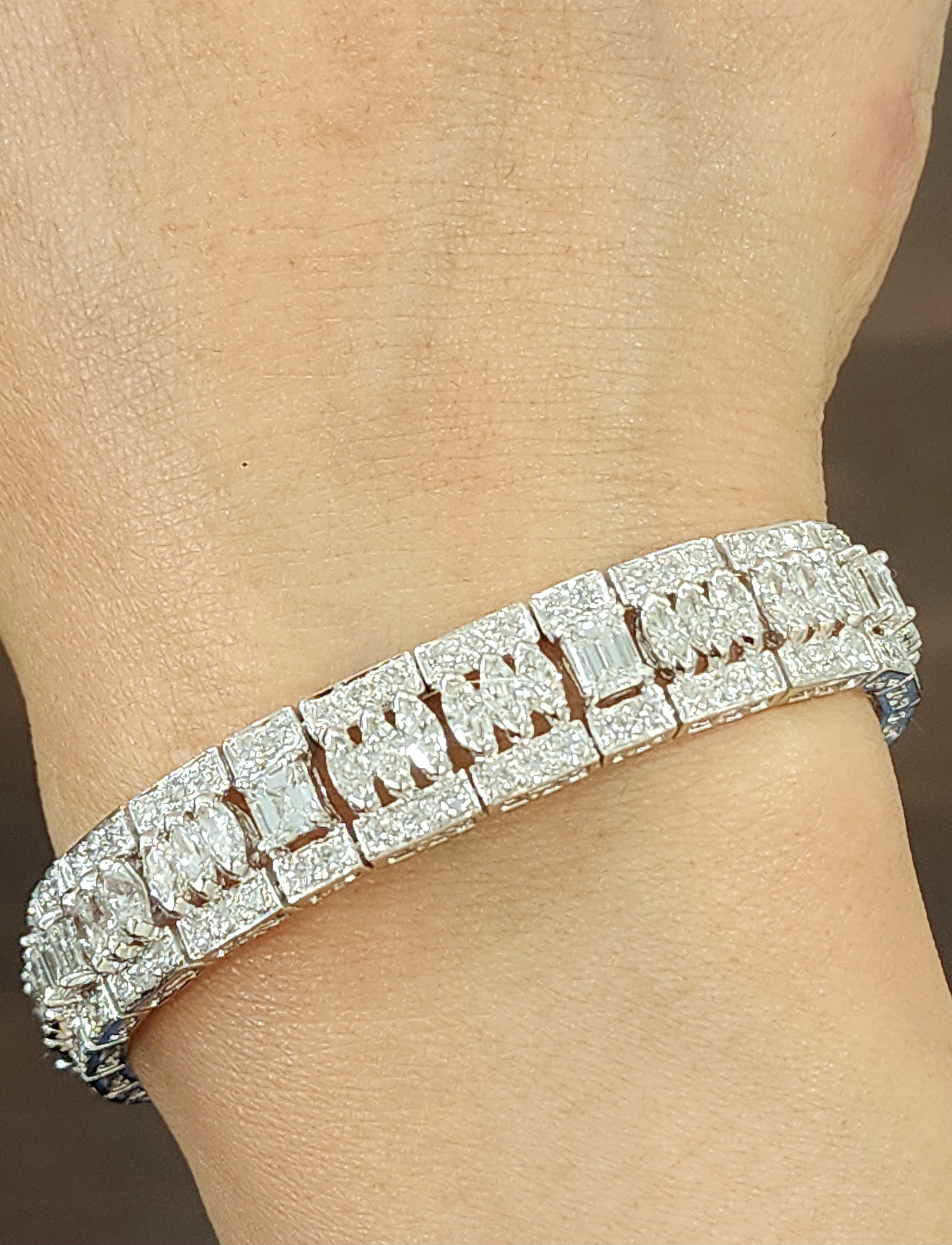 Art Deco 12.50 ct Diamond Antique Bracelet For Sale