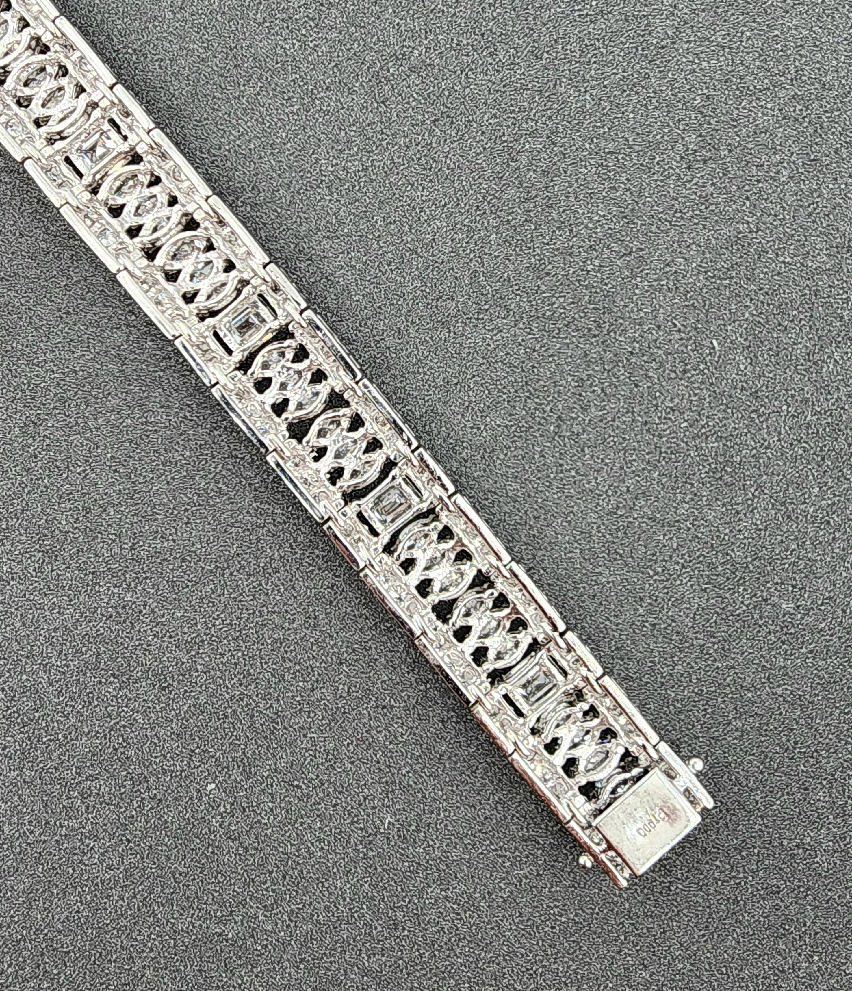 Women's or Men's 12.50 ct Diamond Antique Bracelet For Sale
