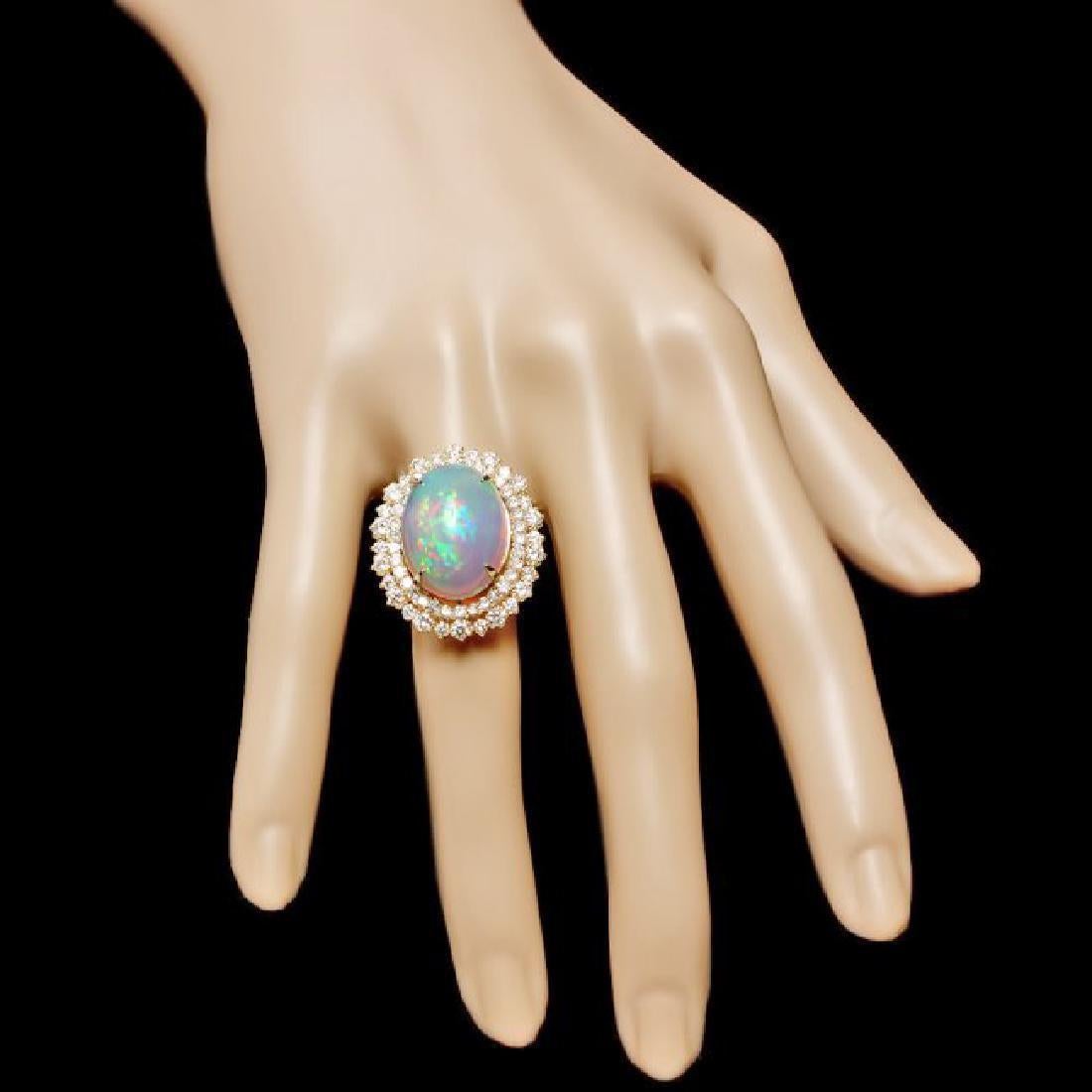12.50 Ct Natural Impressive Ethiopian Opal & Diamond 14K Solid Yellow Gold Ring In New Condition For Sale In Los Angeles, CA