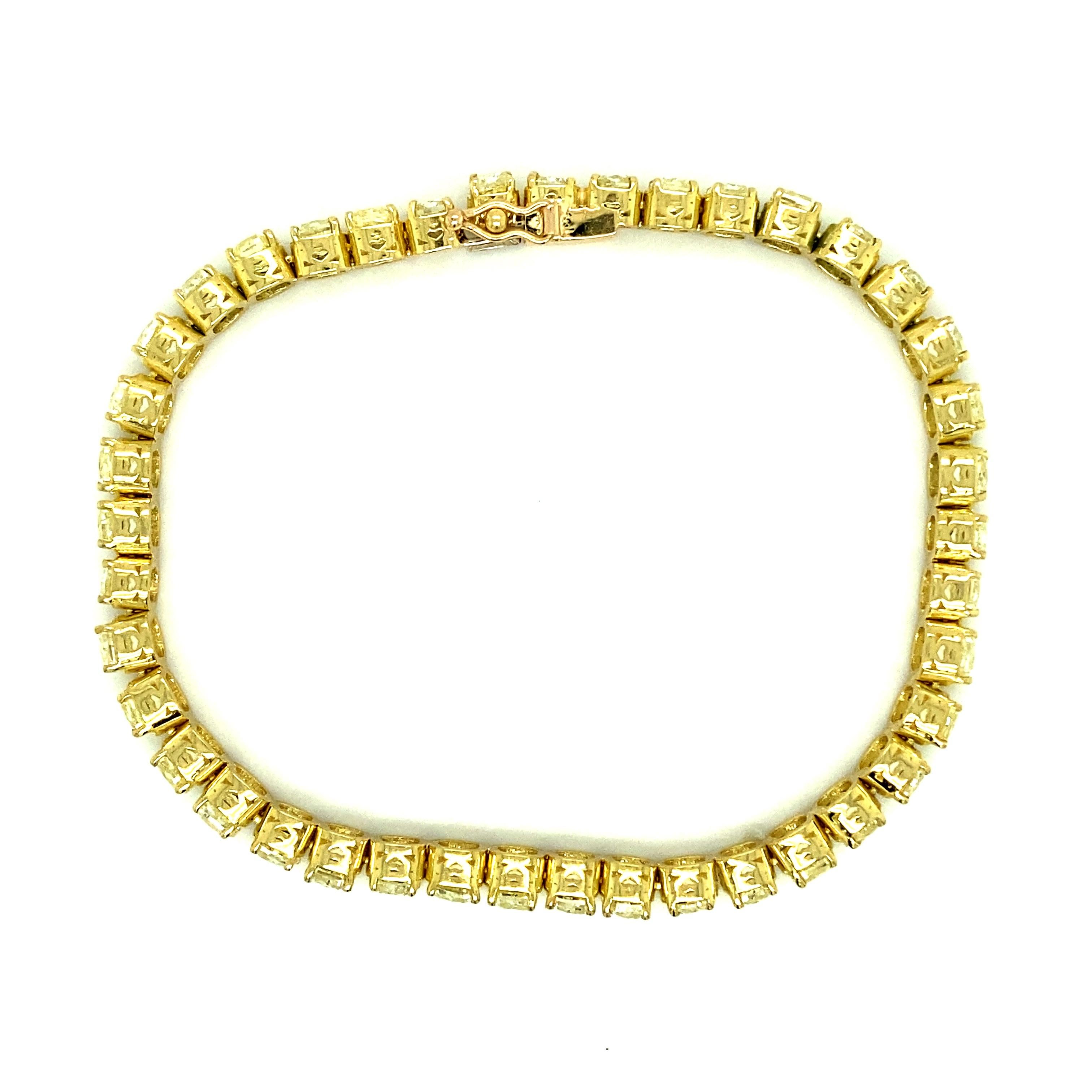 12.50 Ct Natural Yellow Diamond Tennis Bracelet in 18kt Yellow Gold In New Condition In Miami, FL