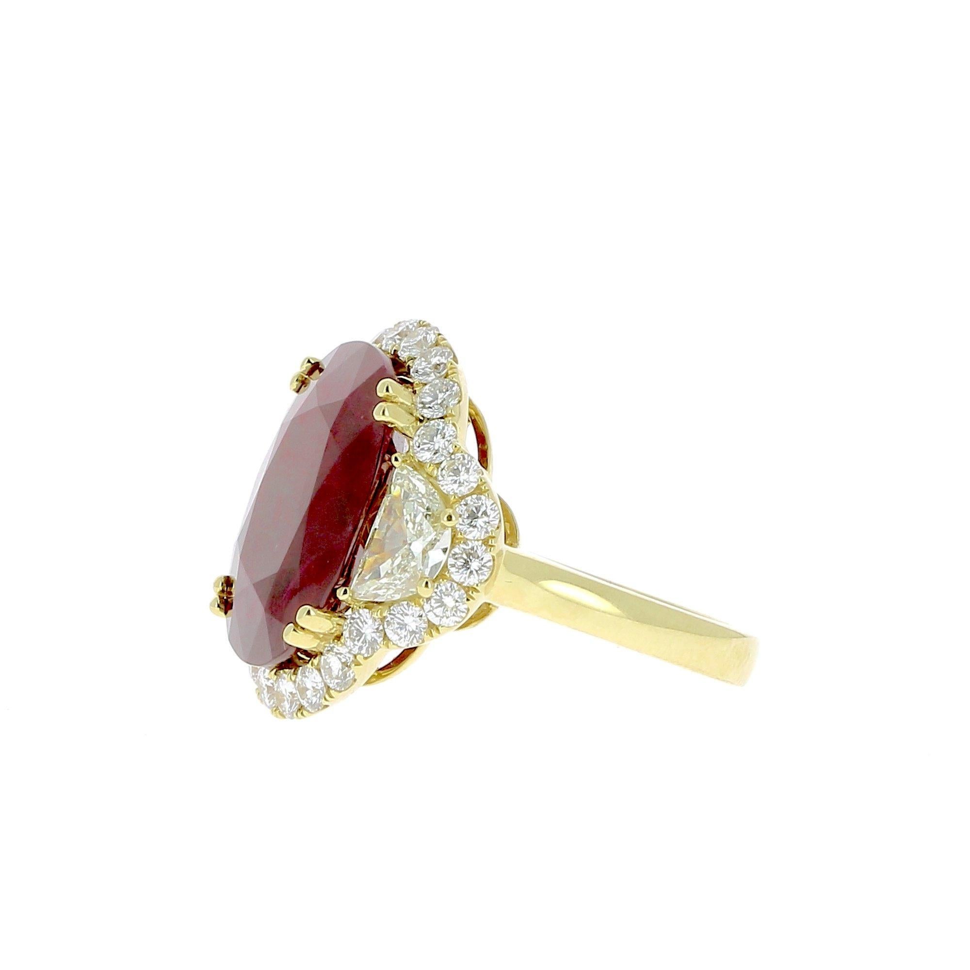 Oval Cut 12.52 Carat Oval Natural Ruby Cocktail Ring Half-Moon Diamonds 18K Yellow Gold 