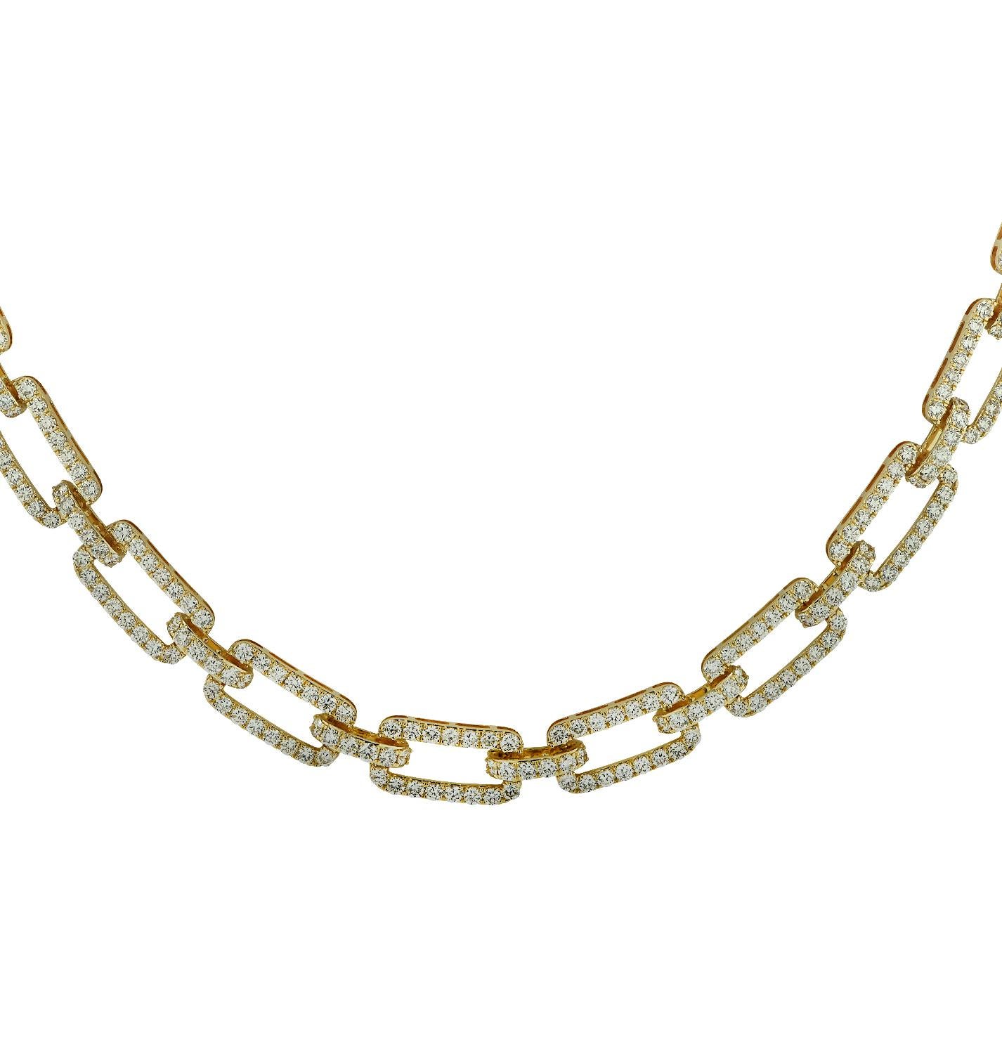 Elegant diamond link necklace, crafted in 14 karat yellow gold, embellished in 541 round brilliant cut diamonds, weighing approximately 12.52 carats total, H-I color, SI clarity. The necklace measures 7.6 mm in width, 17 inches in length, and weighs