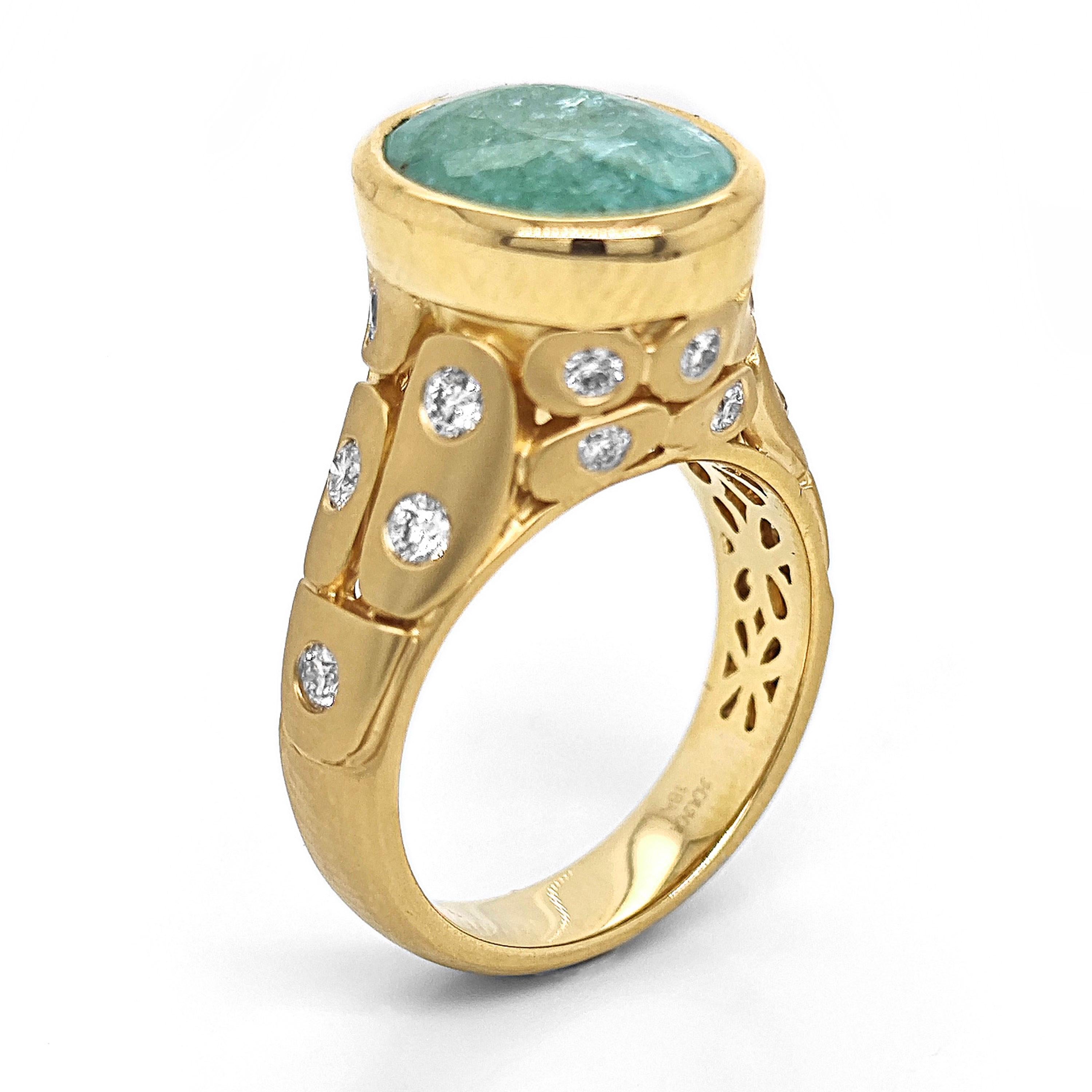 Taglio misto Anello in oro giallo con tormalina Paraiba e diamanti bianchi da 12,53 carati in vendita