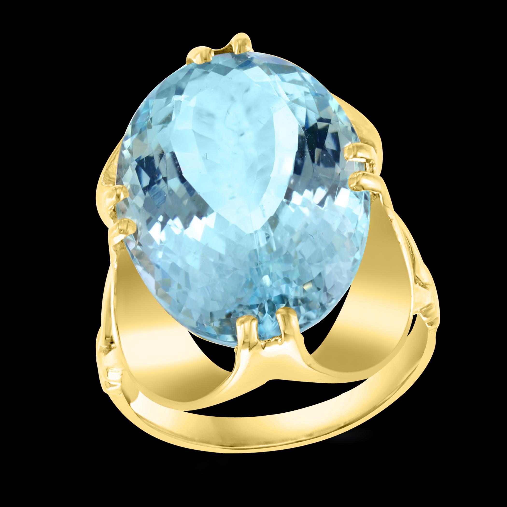 12.54 Carat Natural Oval Shape Aquamarine Cocktail Ring 14 Karat Yellow Gold
A classic, Cocktail ring 
Huge 12.54  Exact Carat weight  of very clean no inclusion  Aquamarine Oval  shape , full of luster and shine  ring.
Extreme fine quality of the