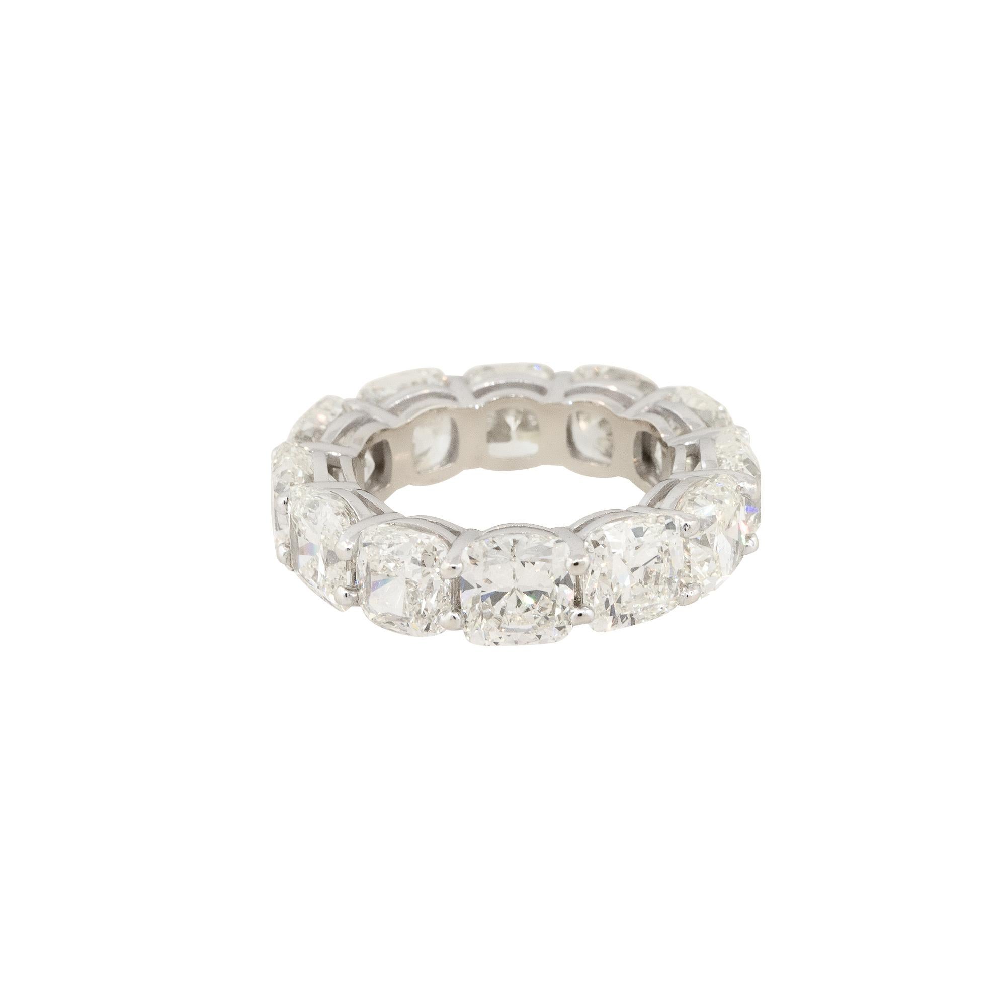 12.55 Carat Cushion Cut Diamond Eternity Band 14 Karat in Stock In Excellent Condition For Sale In Boca Raton, FL