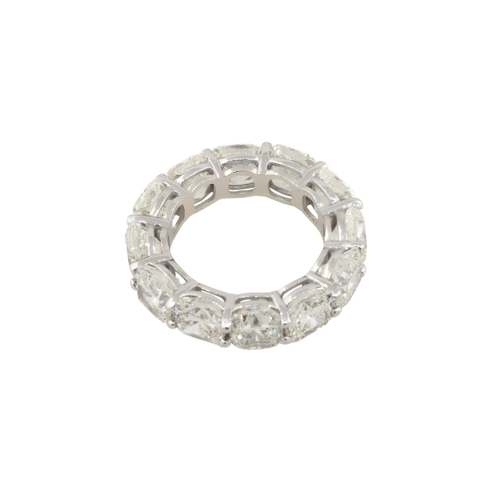Bracelet éternité en diamant taille coussin 12,55 carats 14 carats en stock Pour femmes en vente