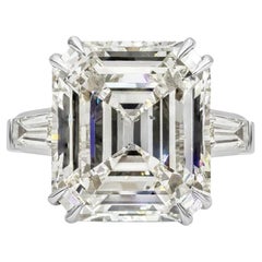 12.55 Carat Emerald Diamond Ring 18K Gold Iconic Presence