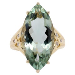 Vintage 12.55 Carat Green Amethyst and 0.04 Carat Diamond 14 Karat Yellow Gold Ring