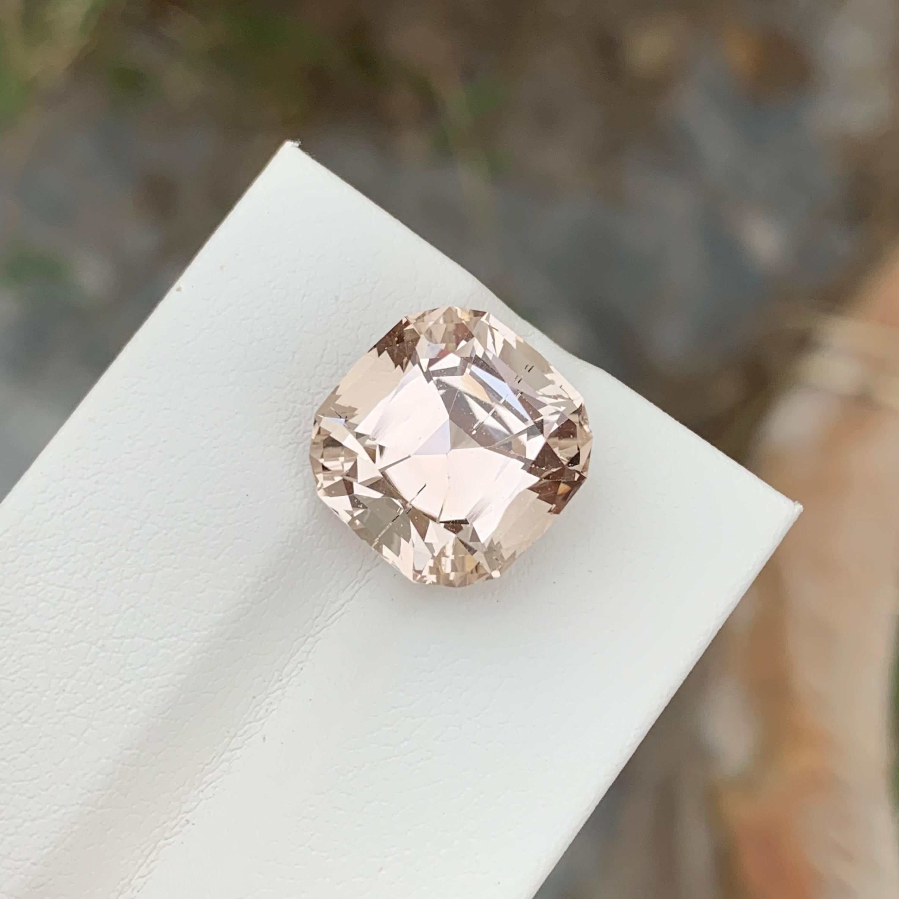 12.55 Carats Natural Loose Golden Topaz Cushion Shape Gem Necklace Jewellery For Sale 3