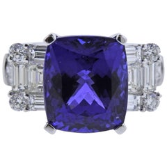 Vintage 12.55 Carat Tanzanite Diamond Gold Ring