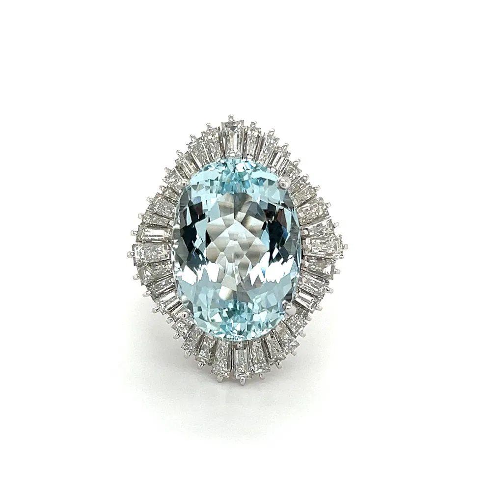 Mixed Cut 12.57 Carat Oval Aquamarine Diamond Platinum Statement Ring Estate Fine Jewelry For Sale